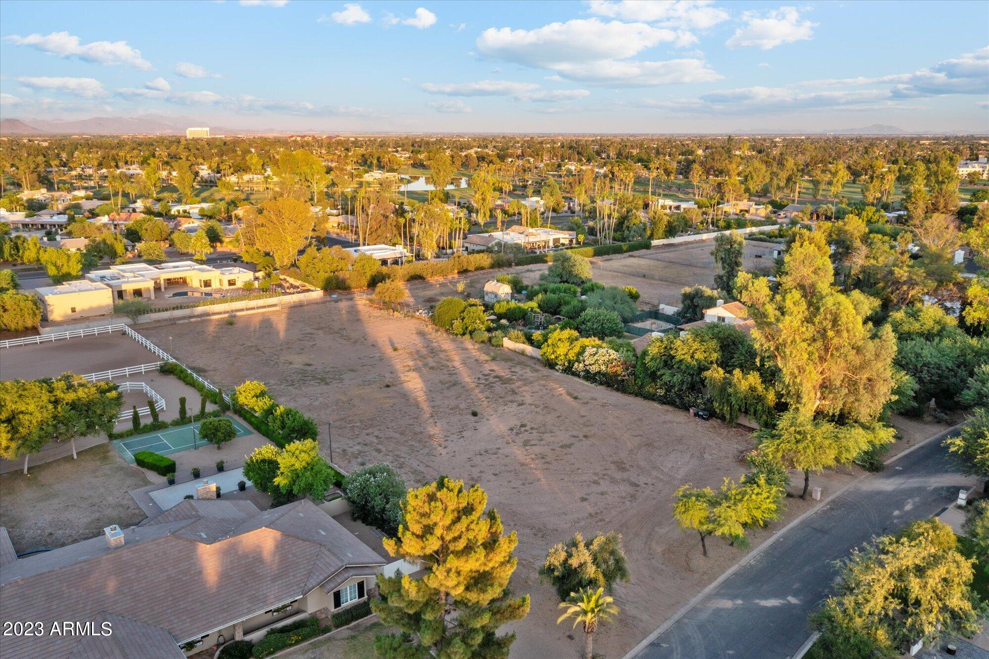 Paradise Valley Farms - Land