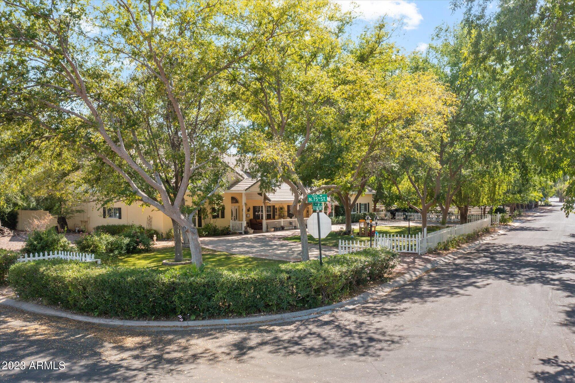 Paradise Valley Farms - Land