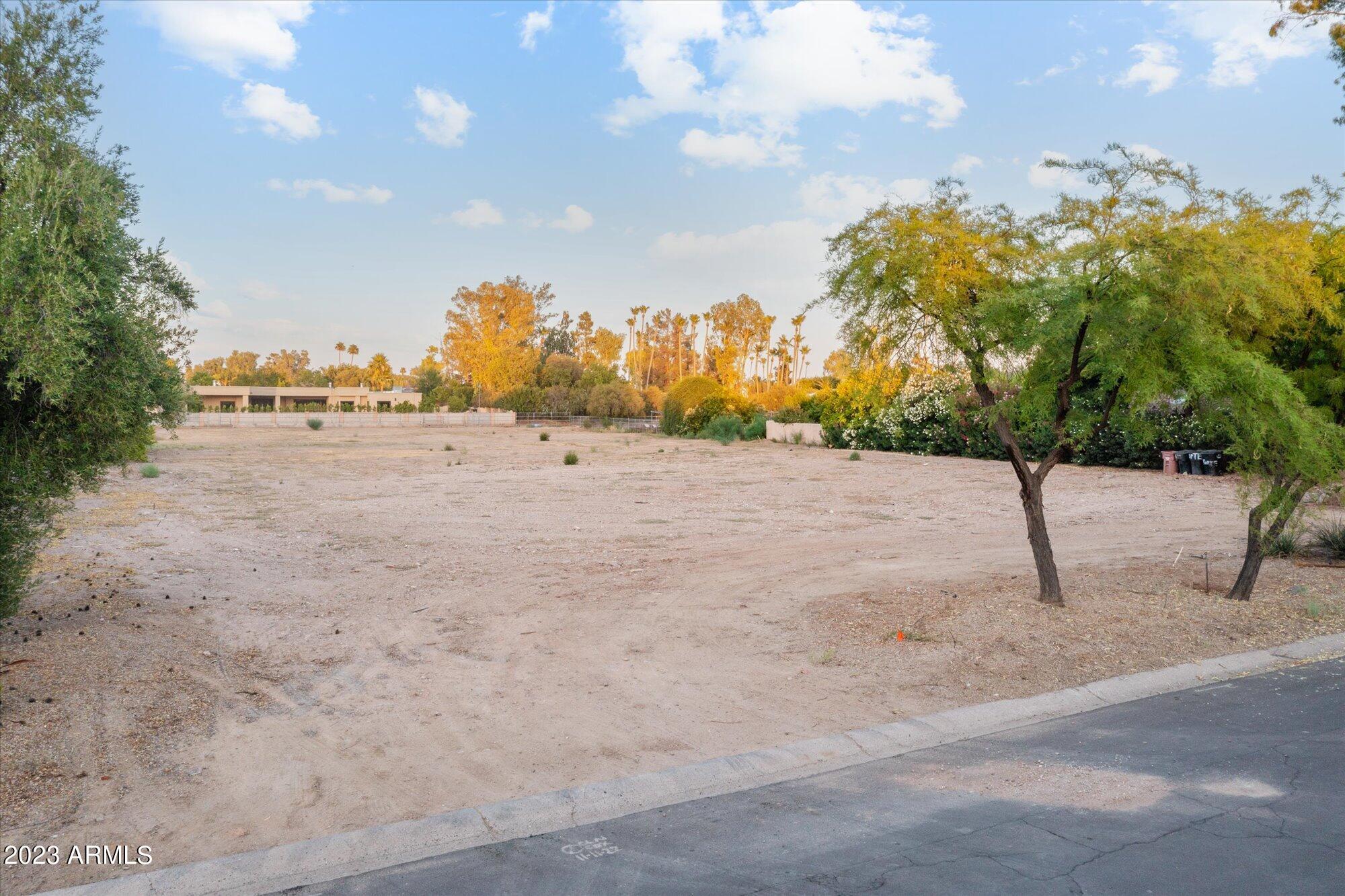 Paradise Valley Farms - Land