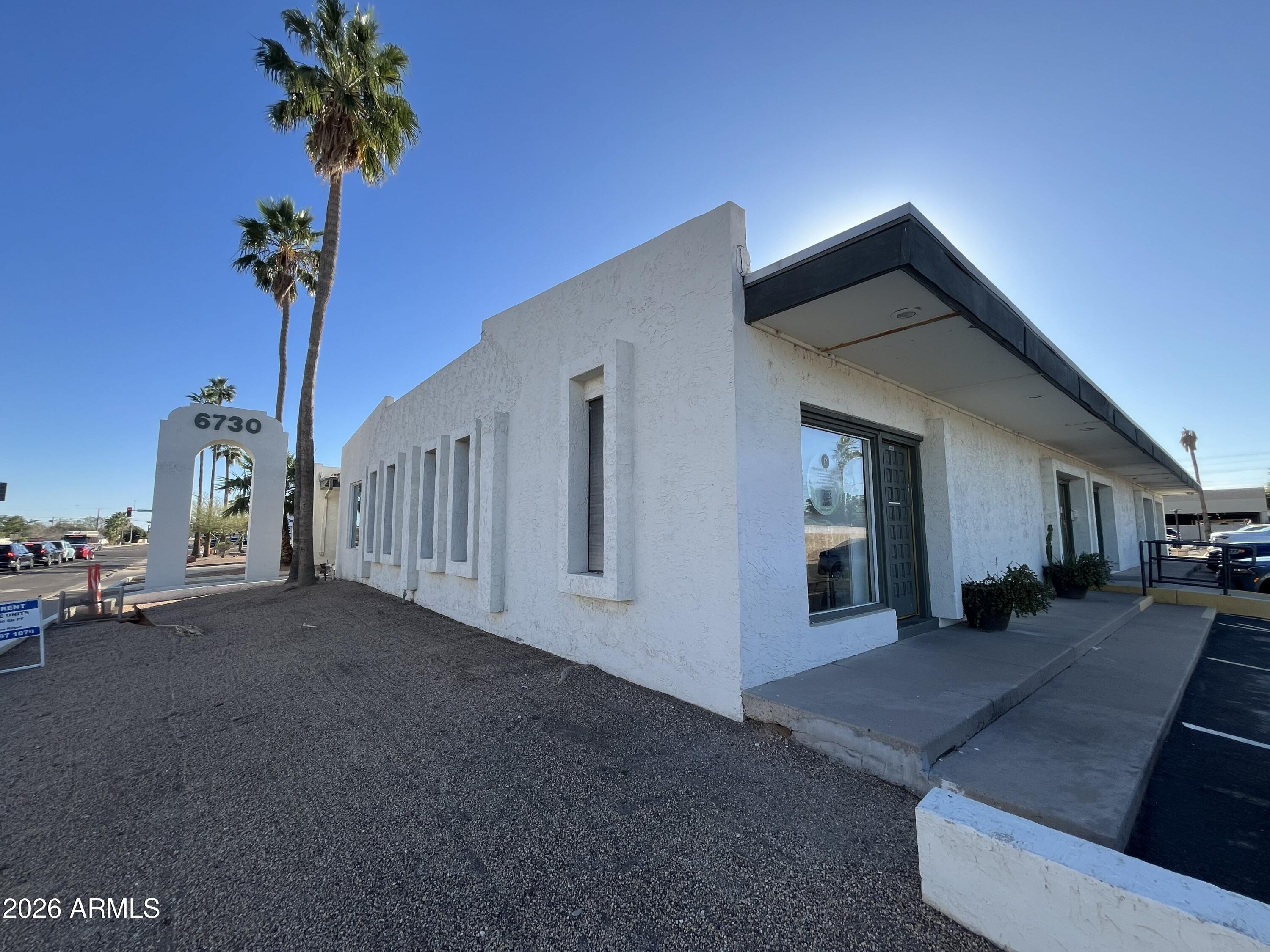 LA OUA PLAZA - Commercial Sale