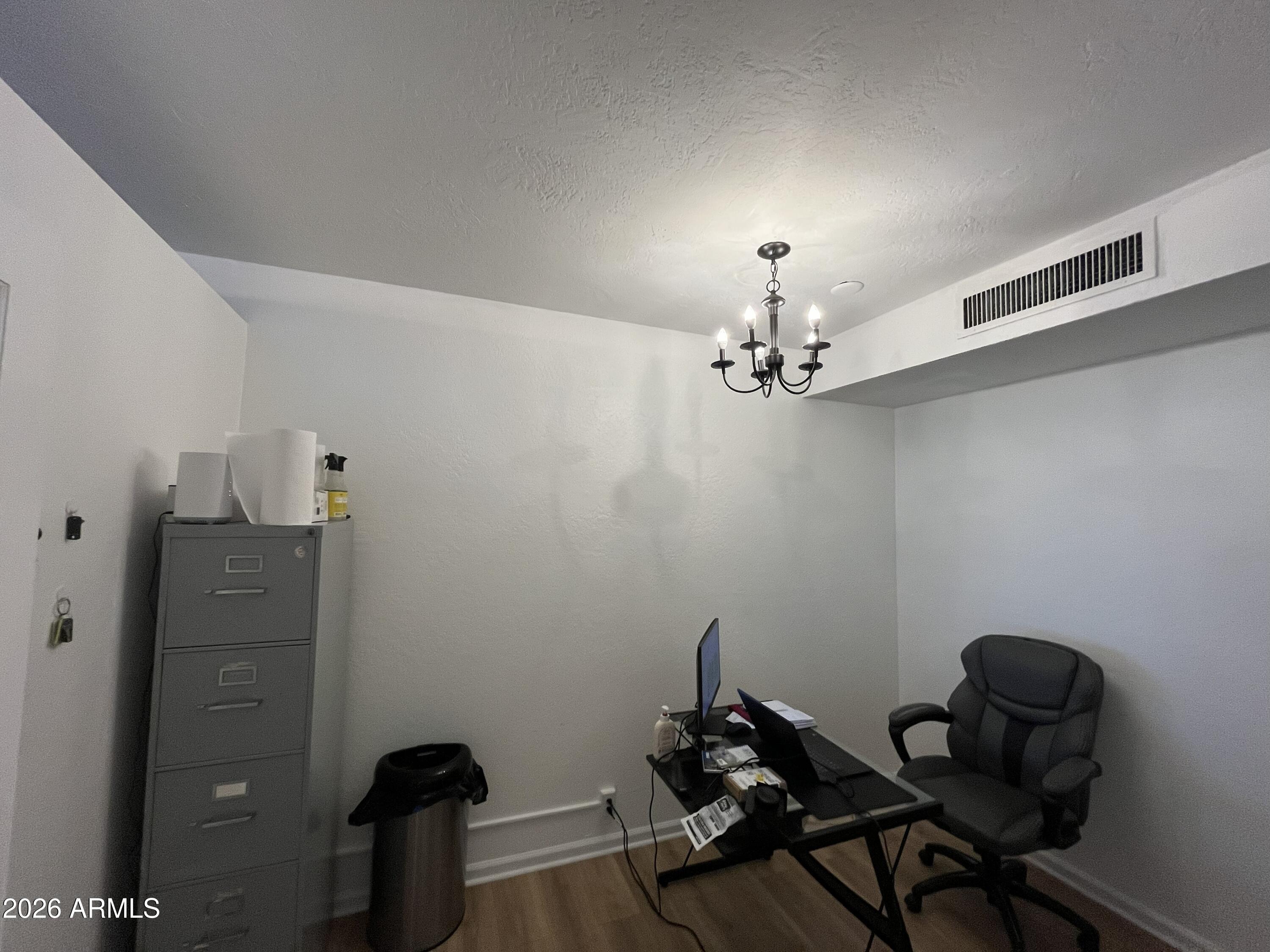 LA OUA PLAZA - Commercial Sale