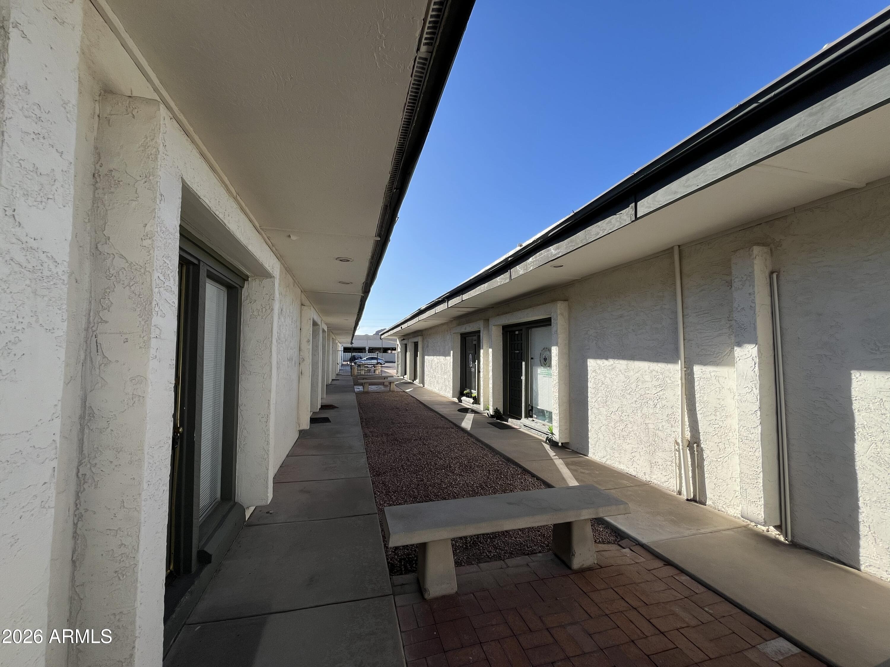 LA OUA PLAZA - Commercial Sale