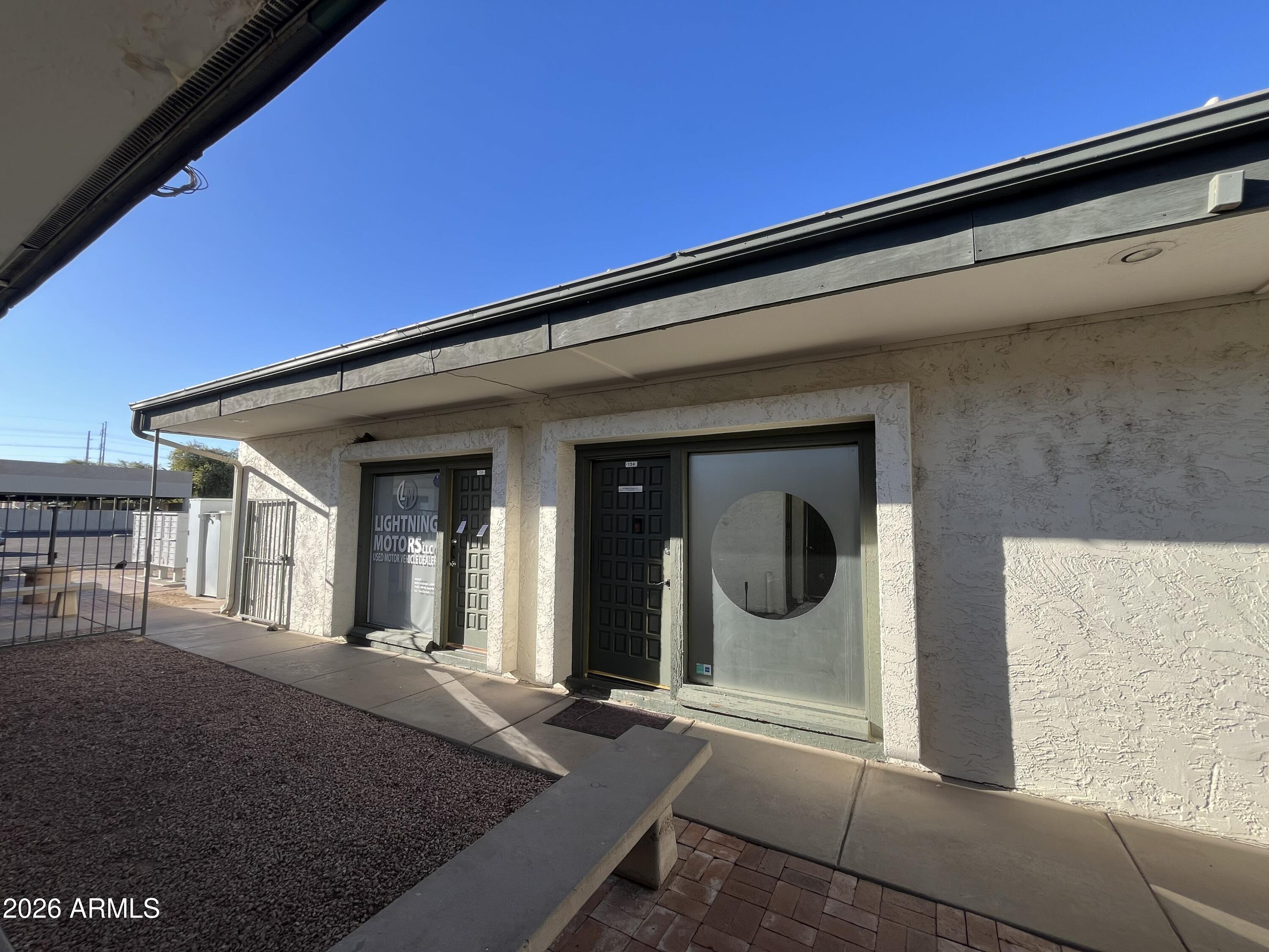 LA OUA PLAZA - Commercial Sale