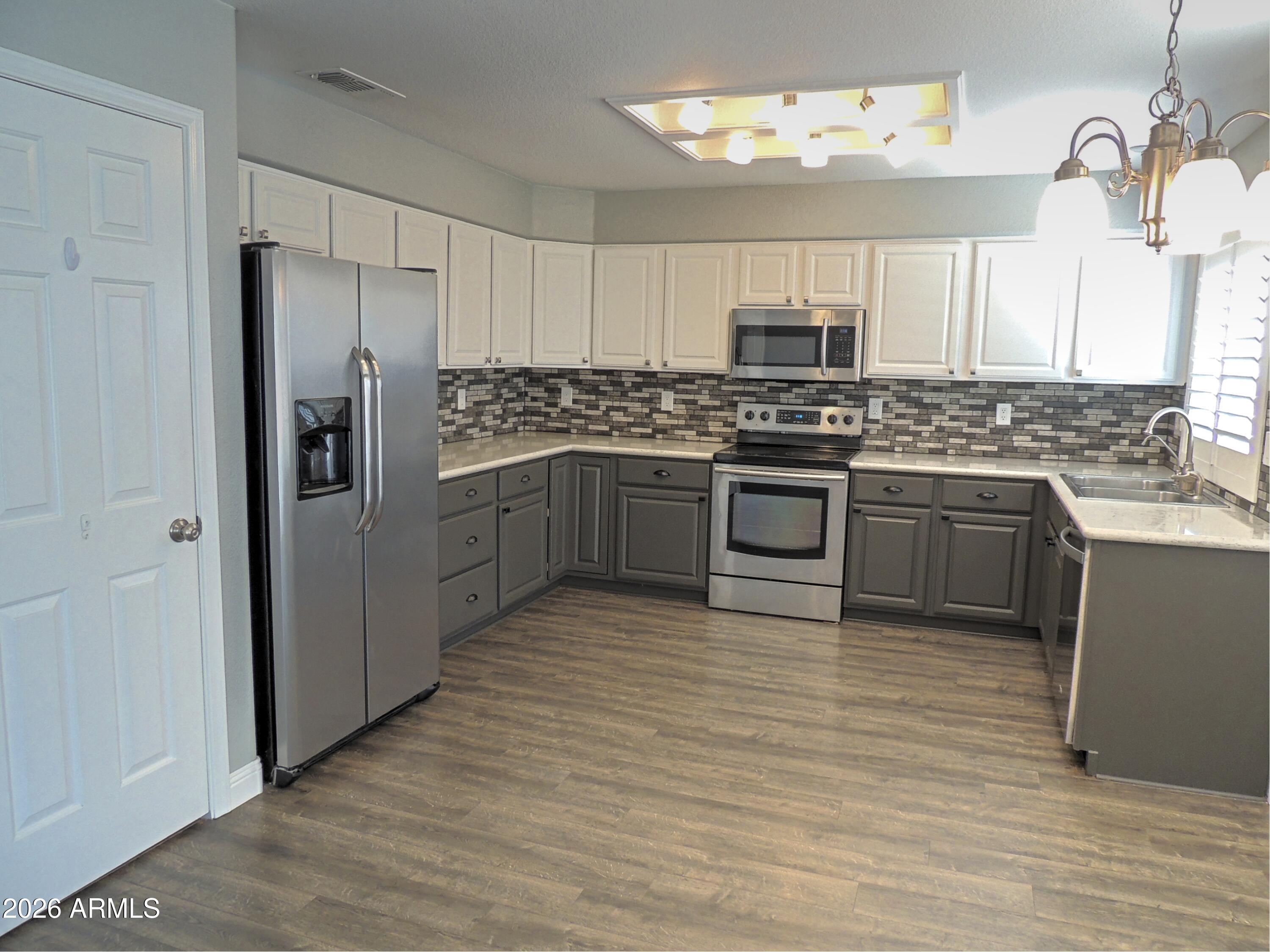 CRIMSON RIDGE - Residential