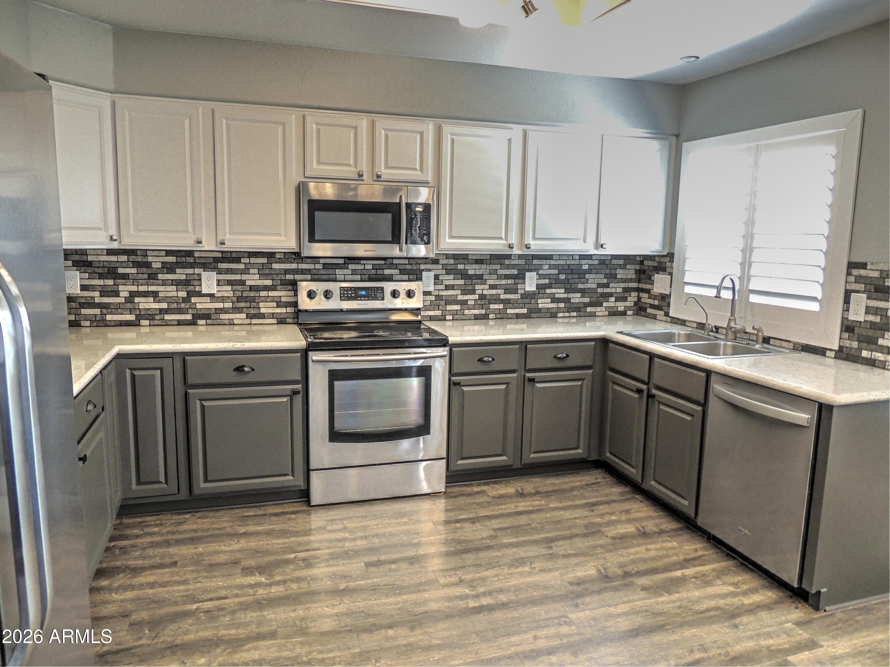 CRIMSON RIDGE - Residential