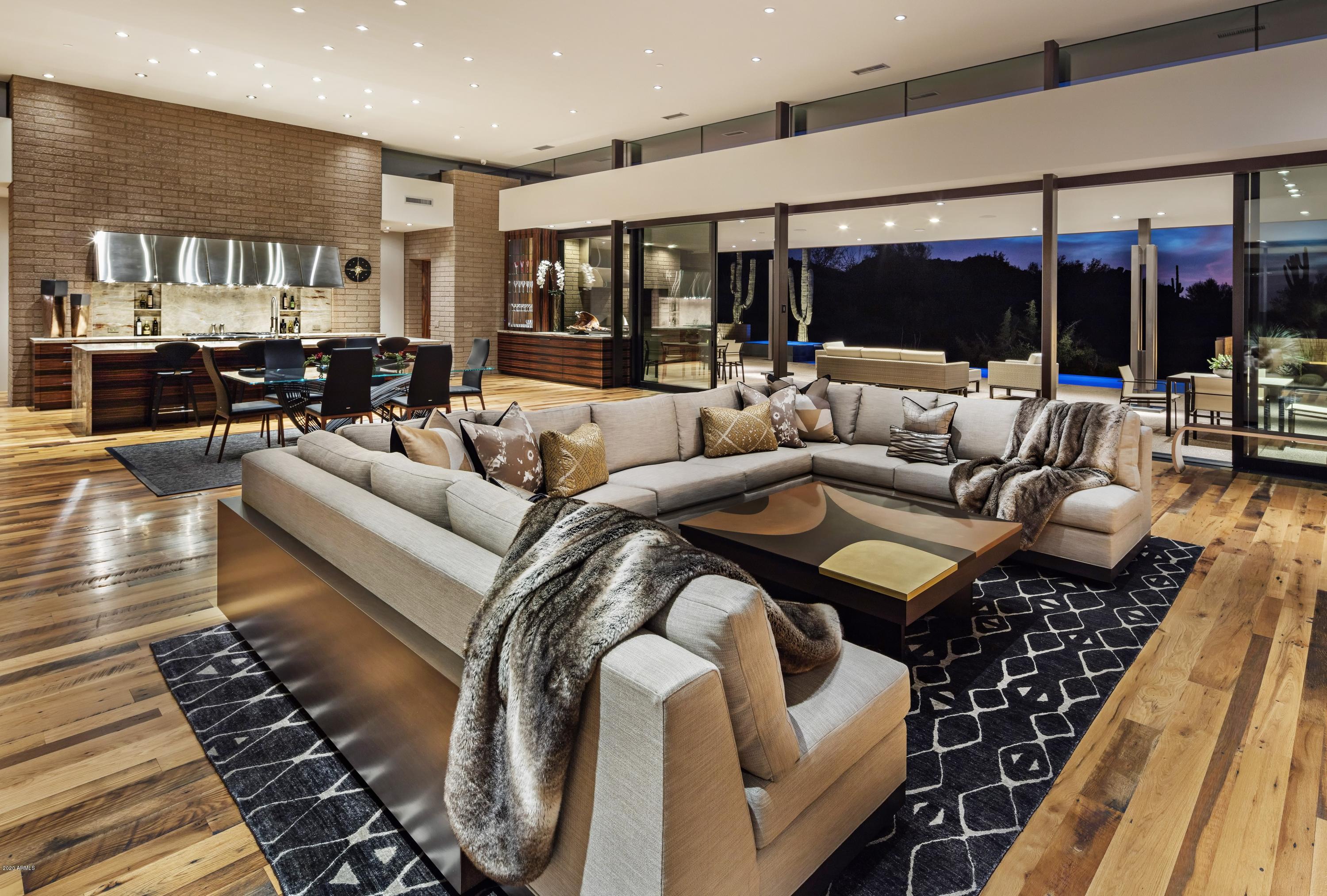 ESTANCIA - Residential