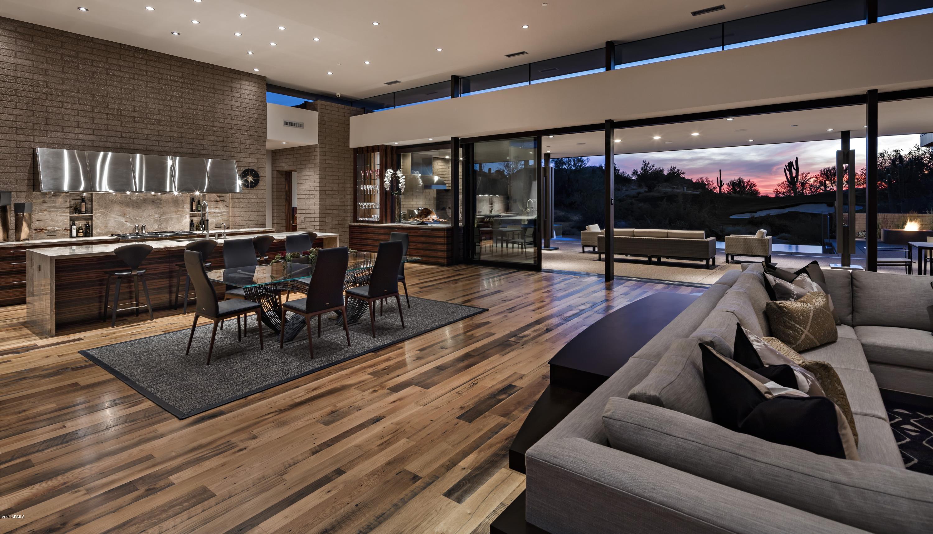 ESTANCIA - Residential