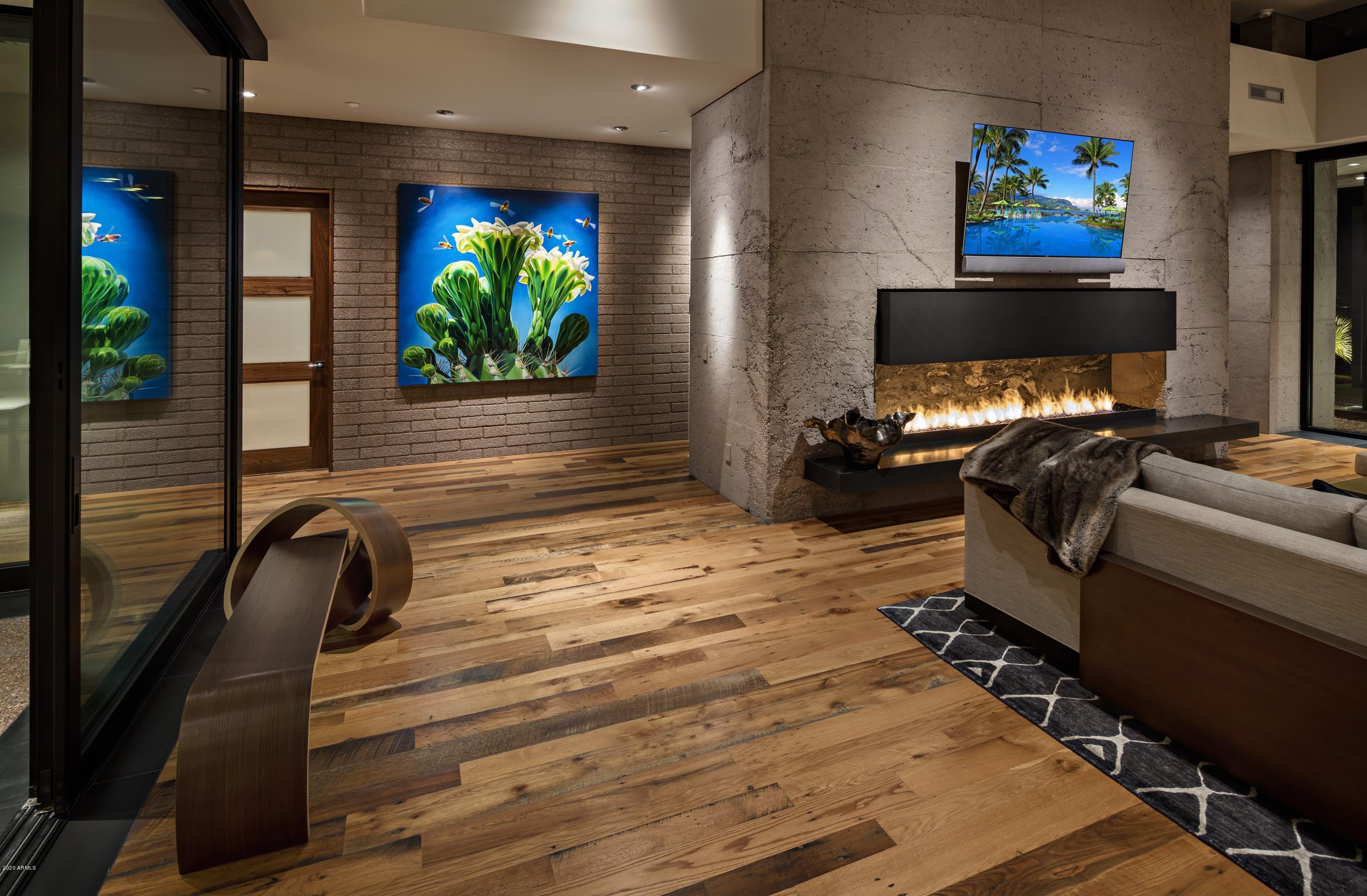 ESTANCIA - Residential