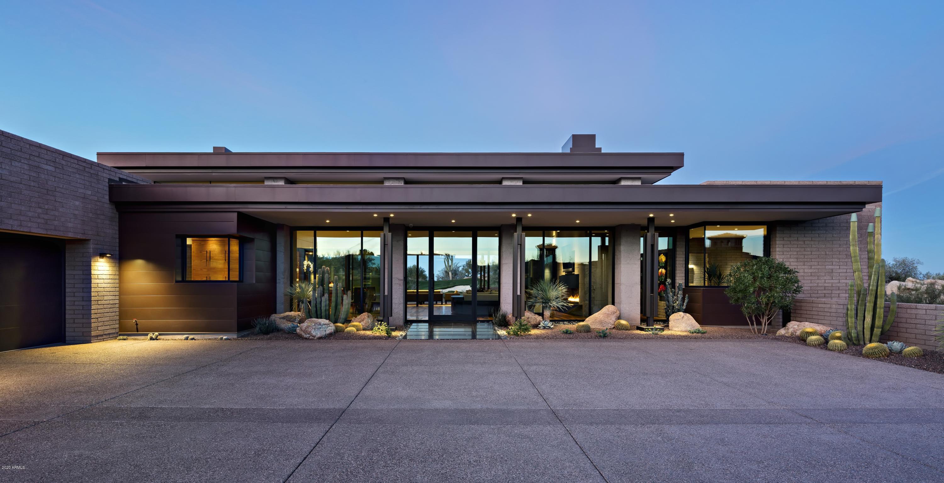 ESTANCIA - Residential
