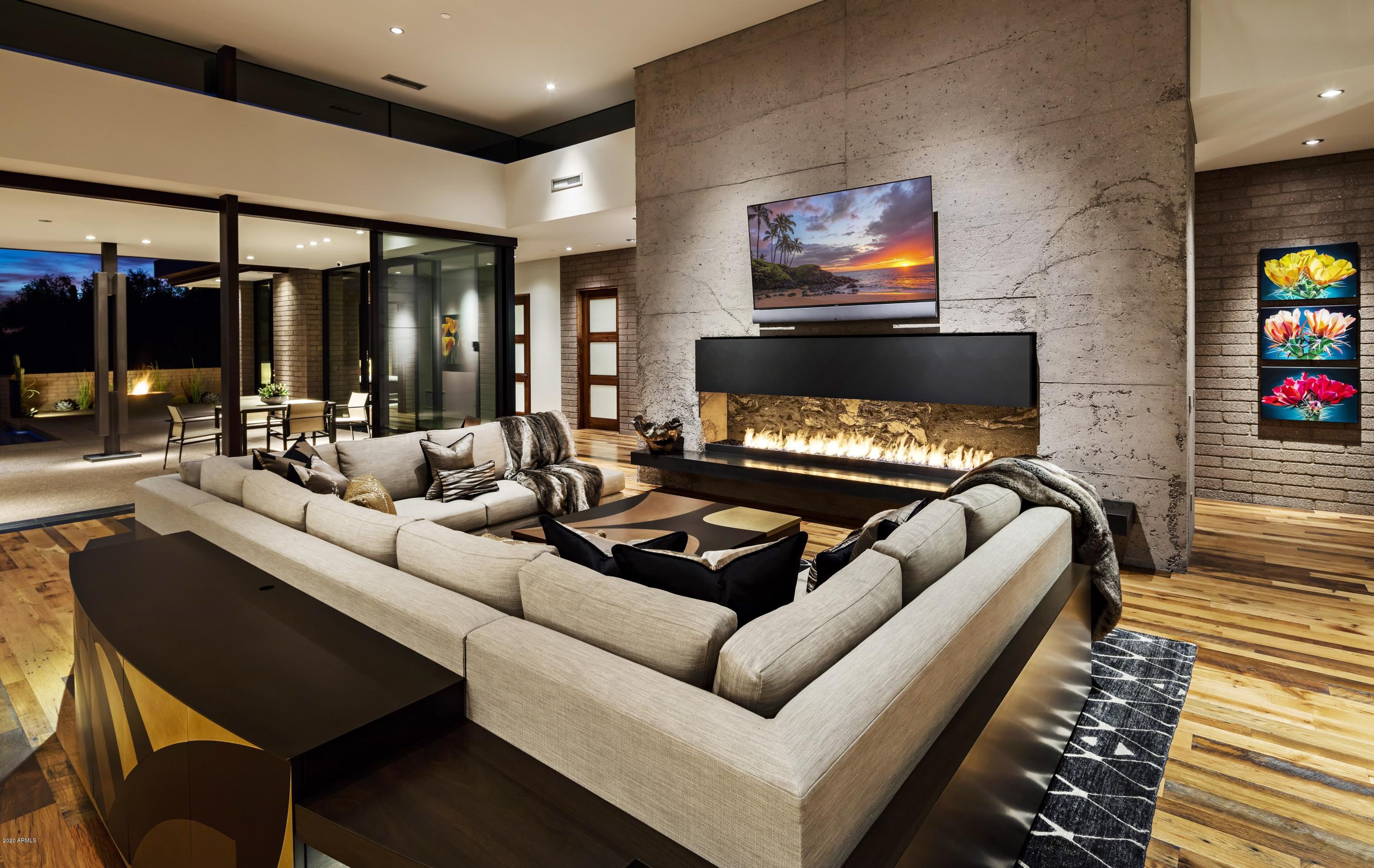 ESTANCIA - Residential