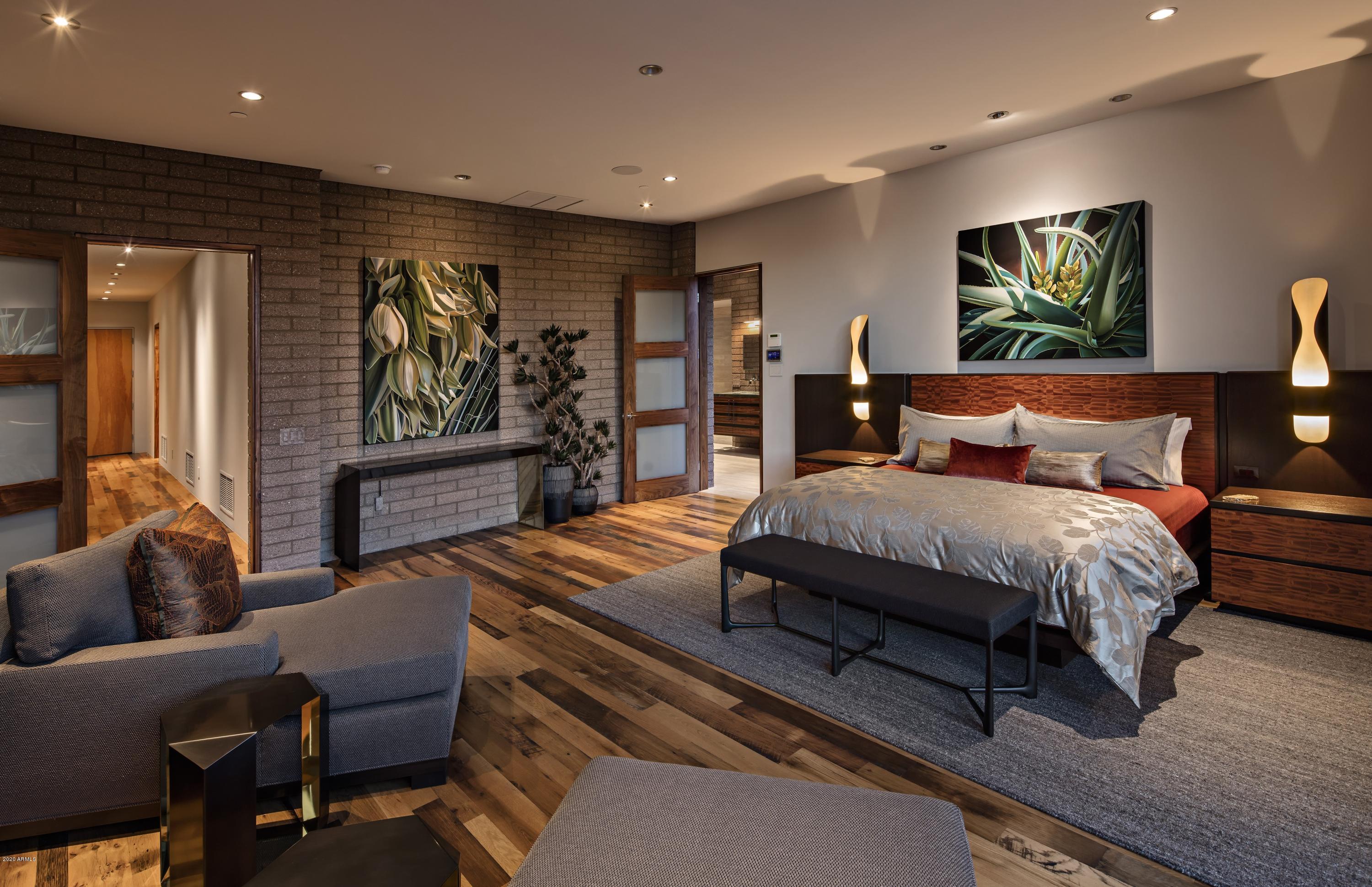 ESTANCIA - Residential