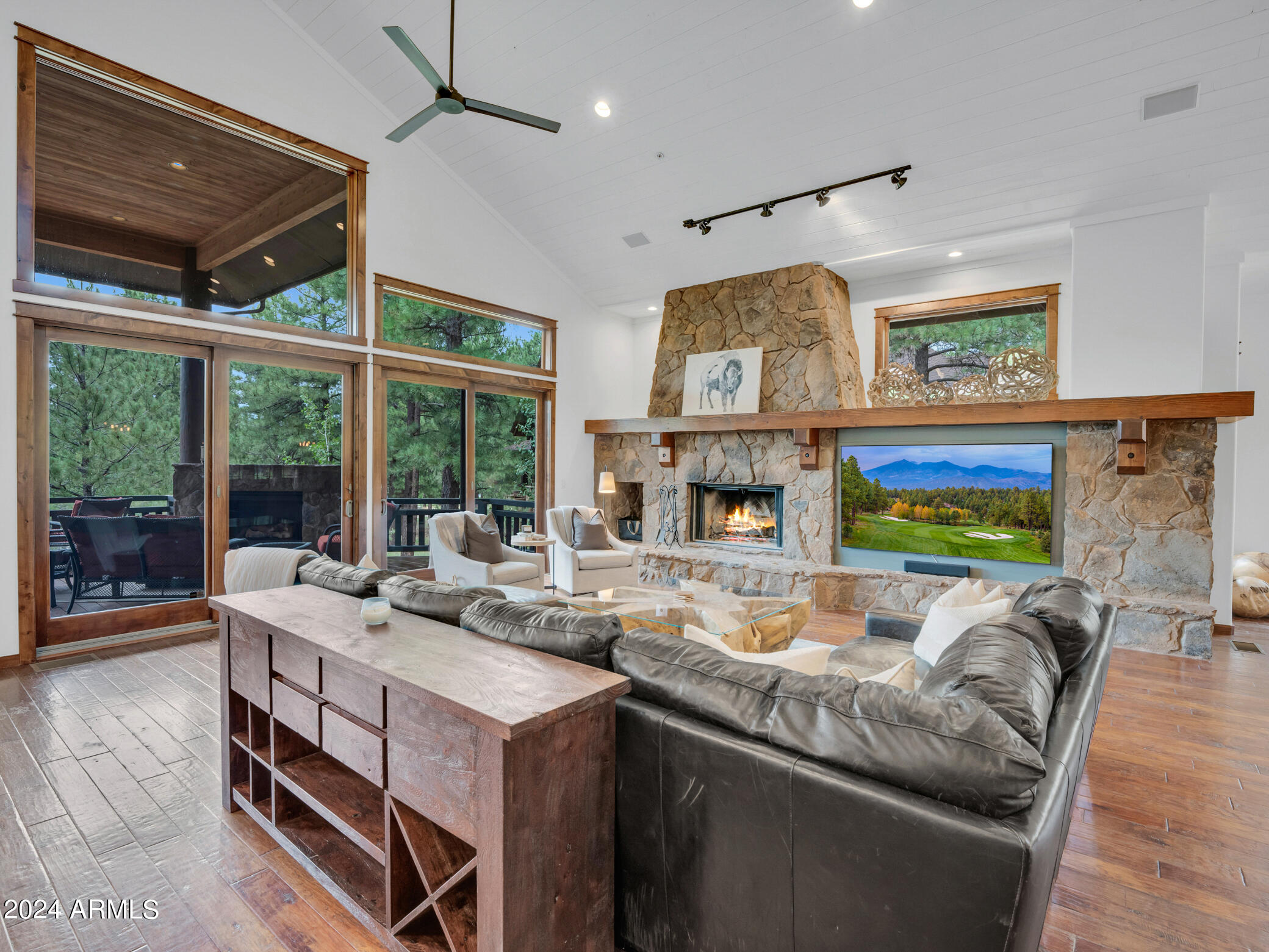 Pine Canyon - Residential