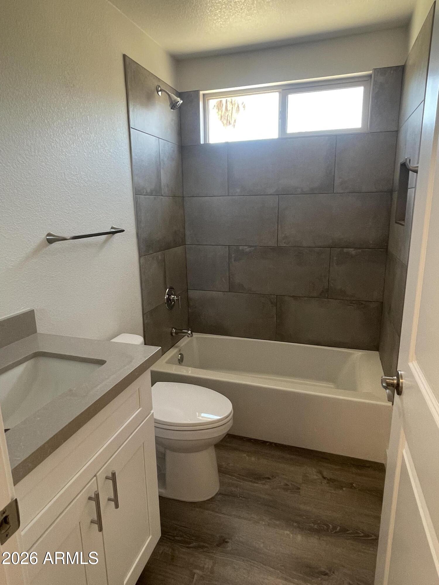 Pepper Ridge Unit 7 - Residential Lease