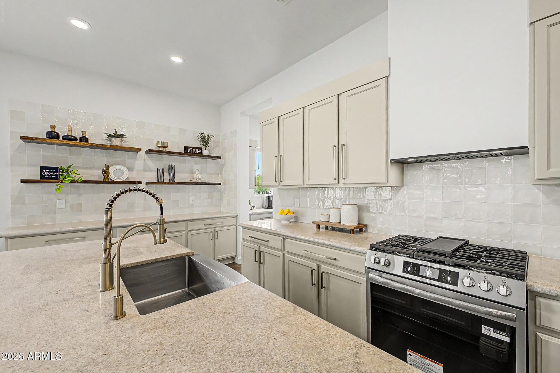 GARDEN GROVE - Residential