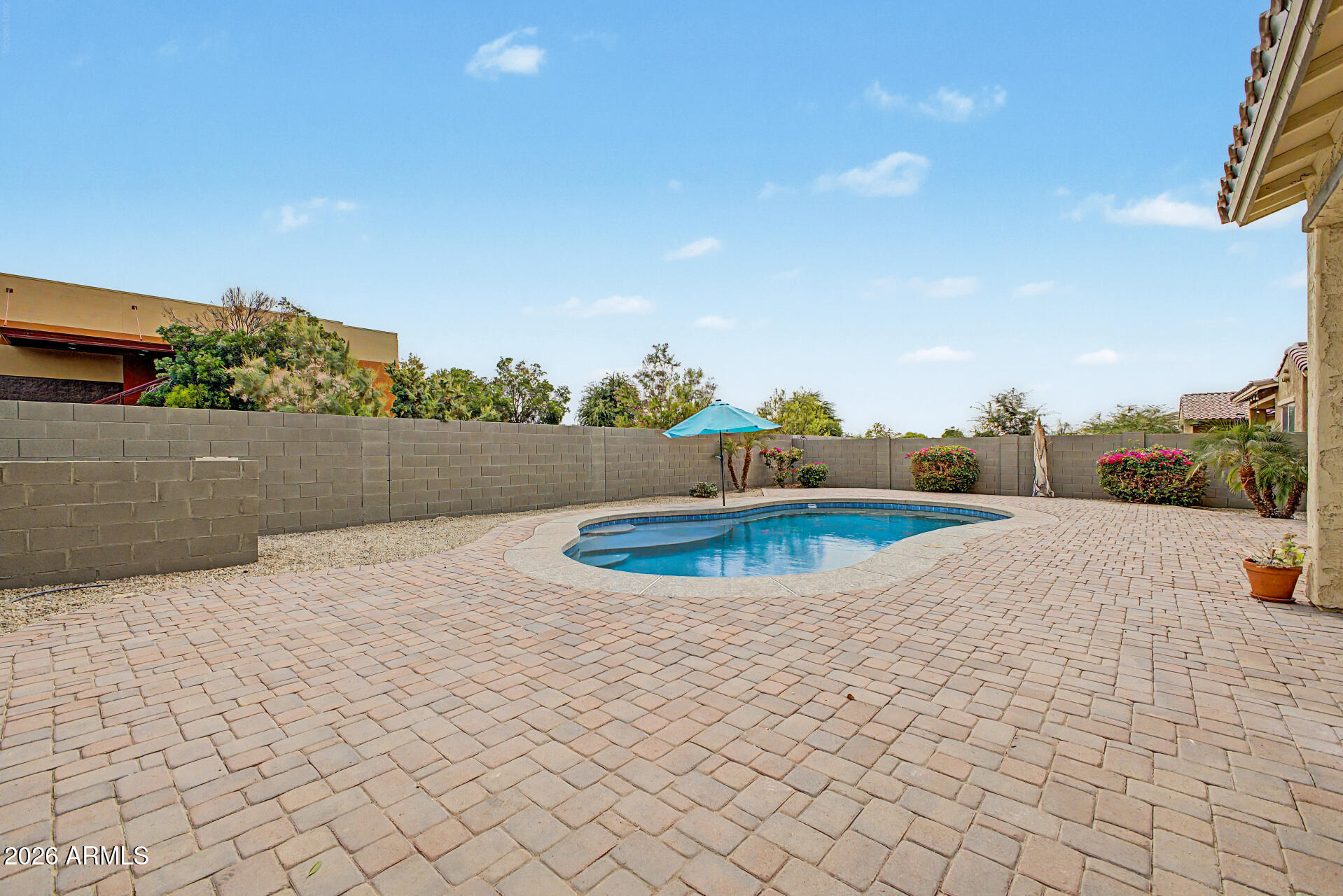 GARDEN GROVE - Residential