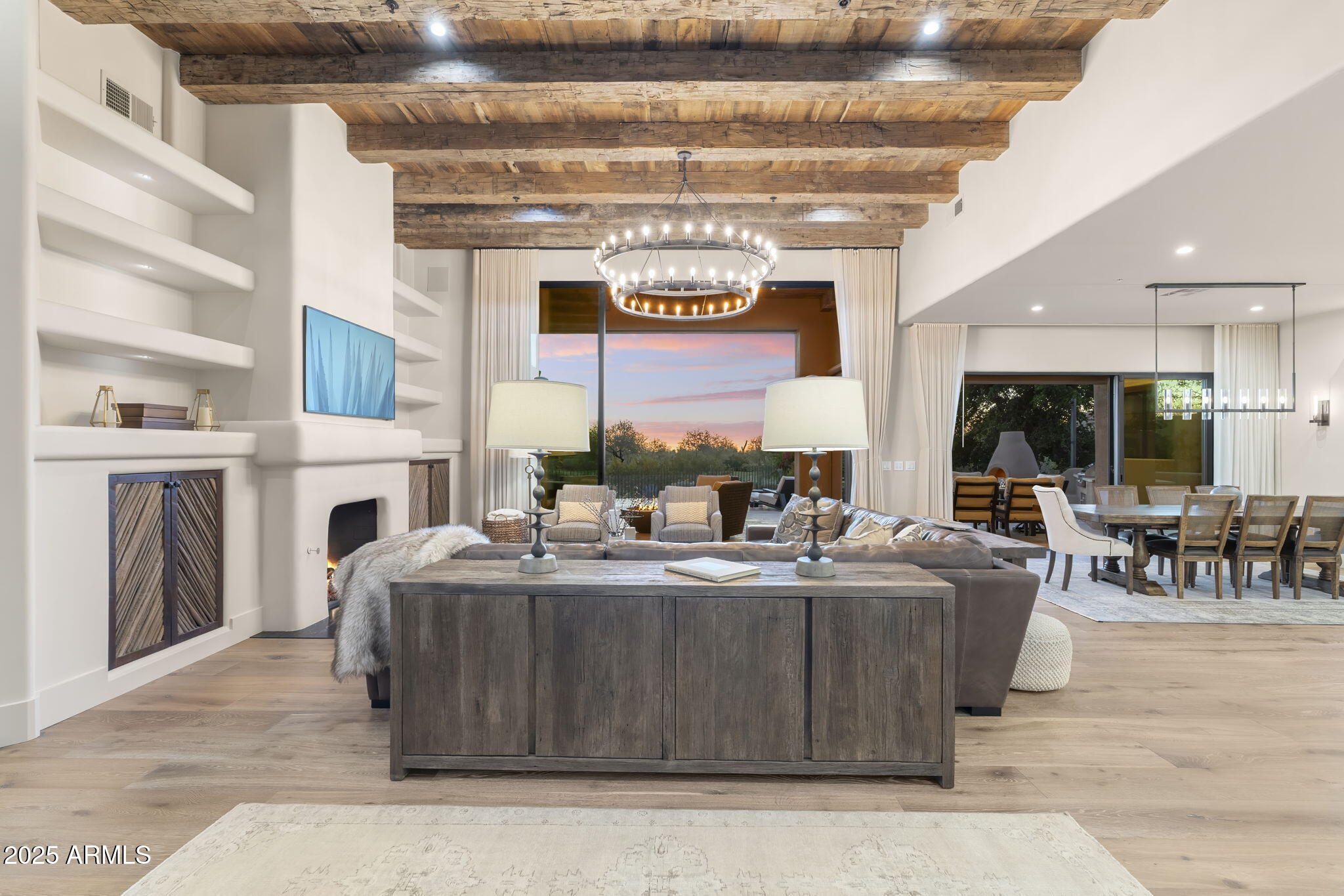 BOULDERS - Residential