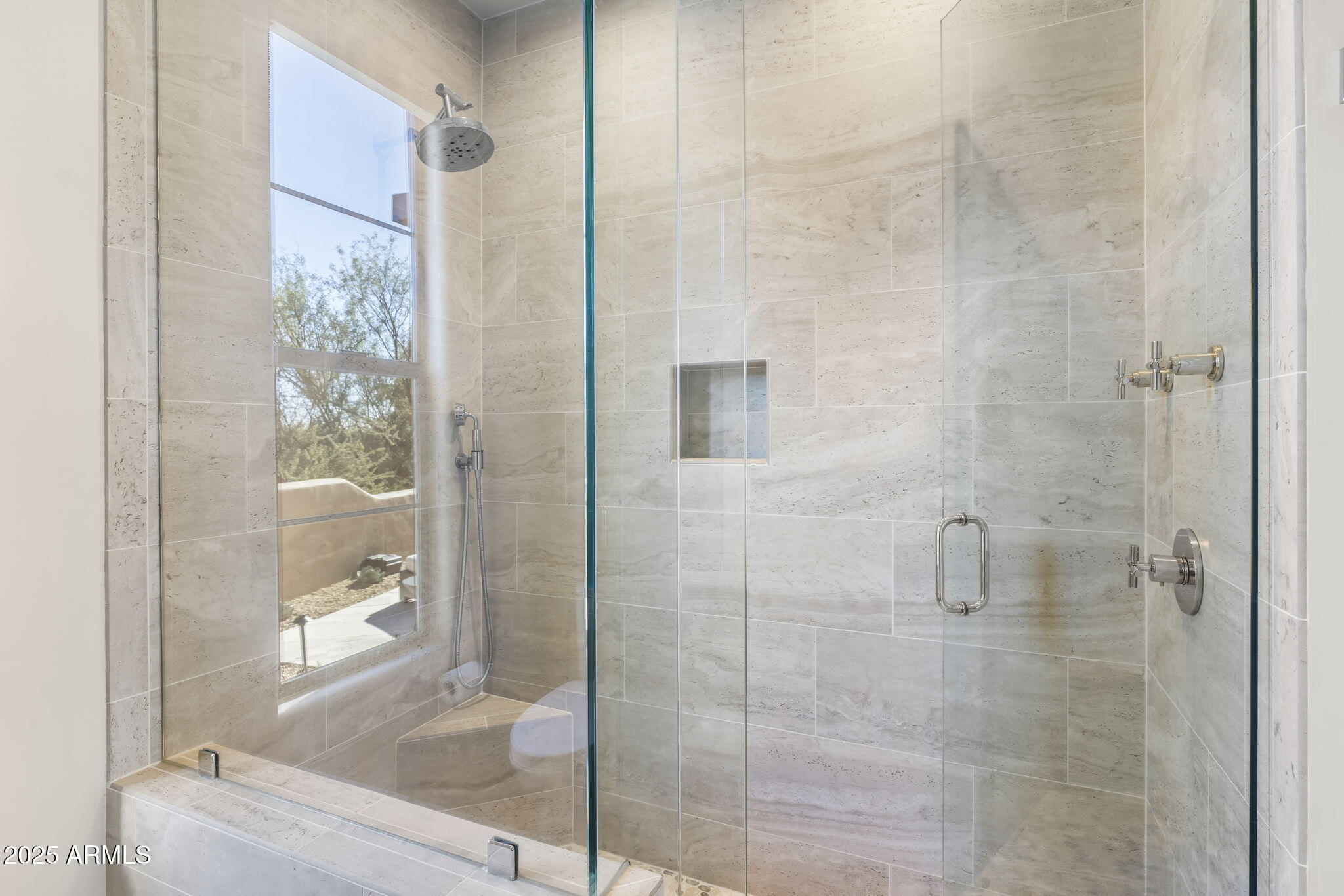 BOULDERS - Residential