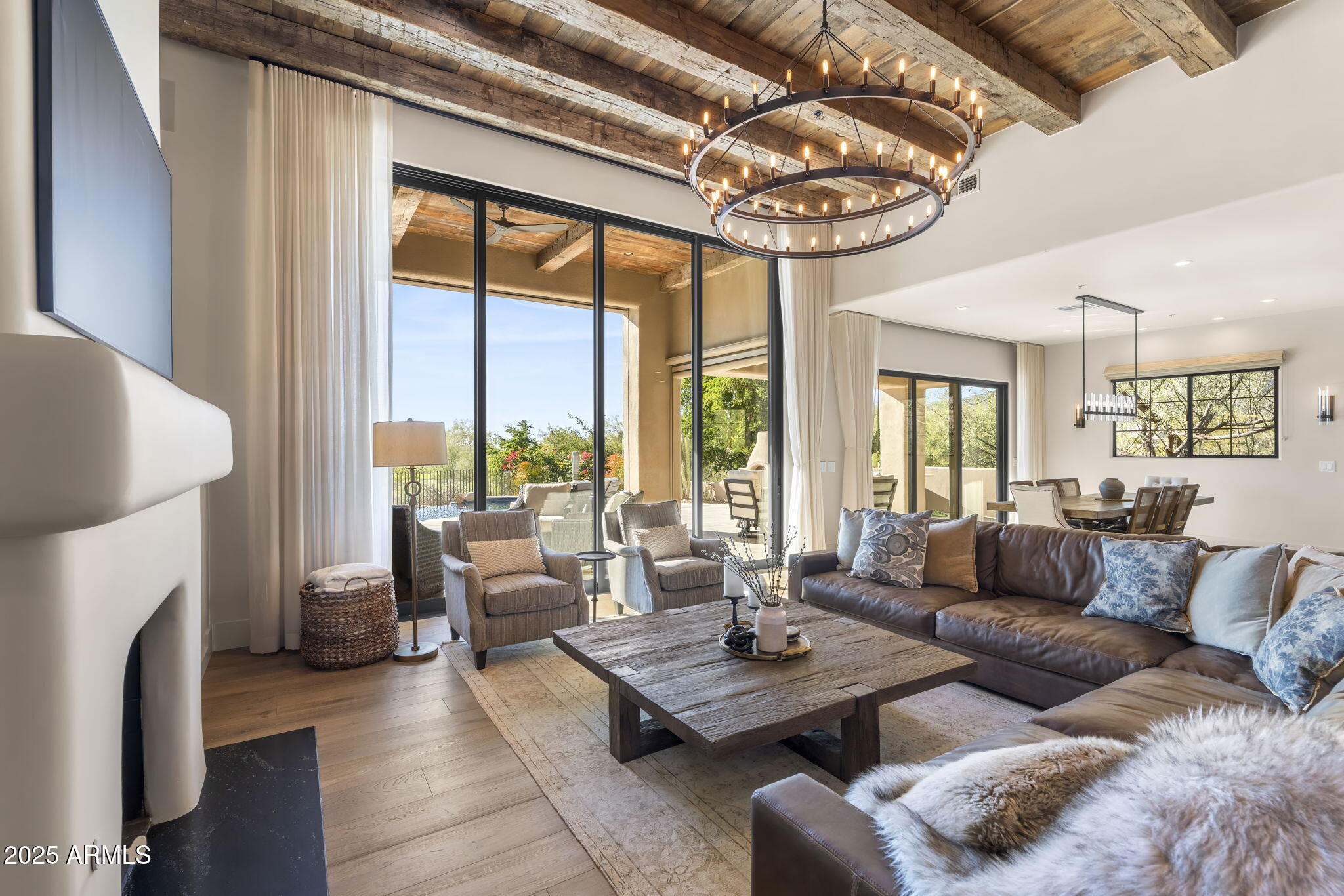 BOULDERS - Residential