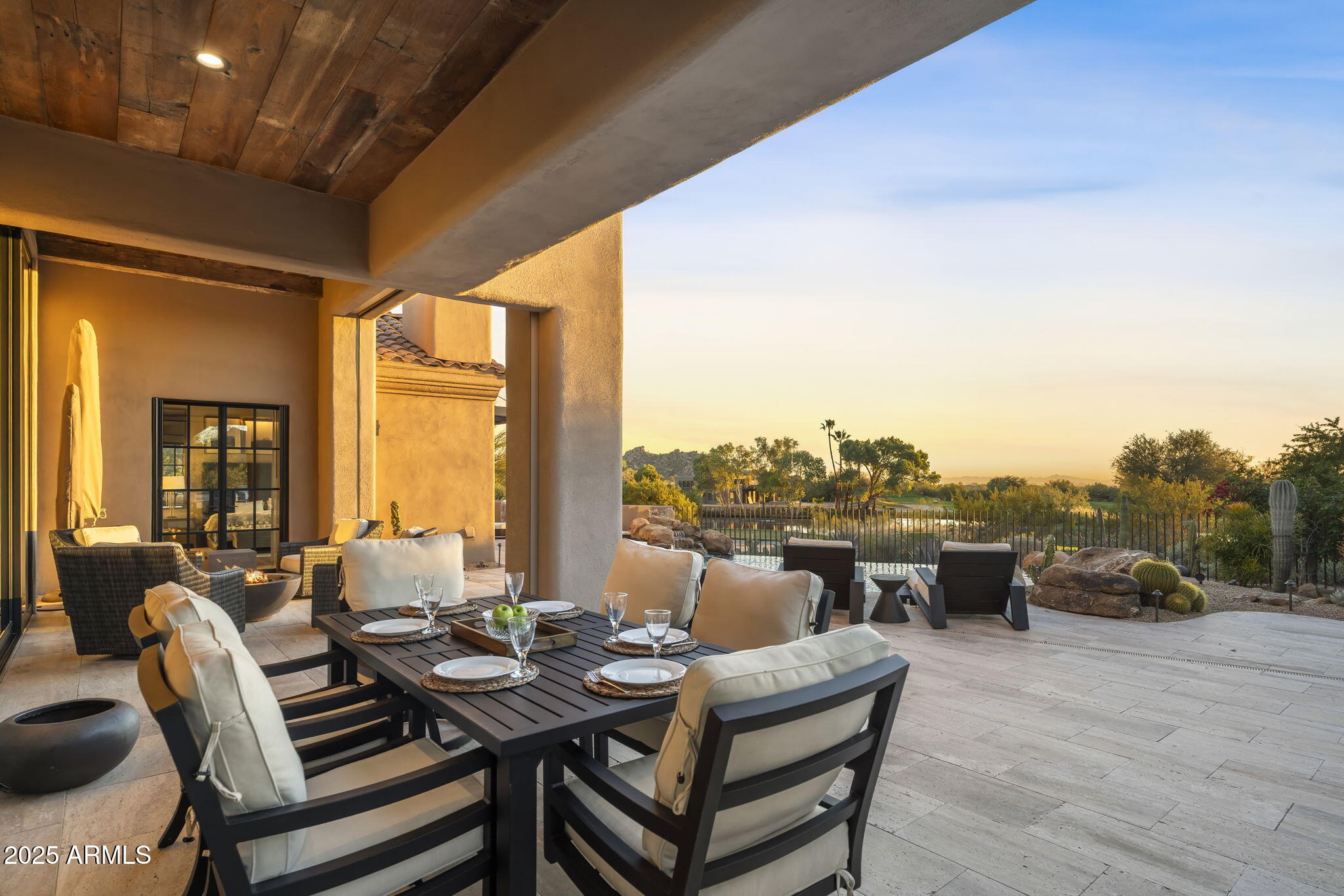BOULDERS - Residential