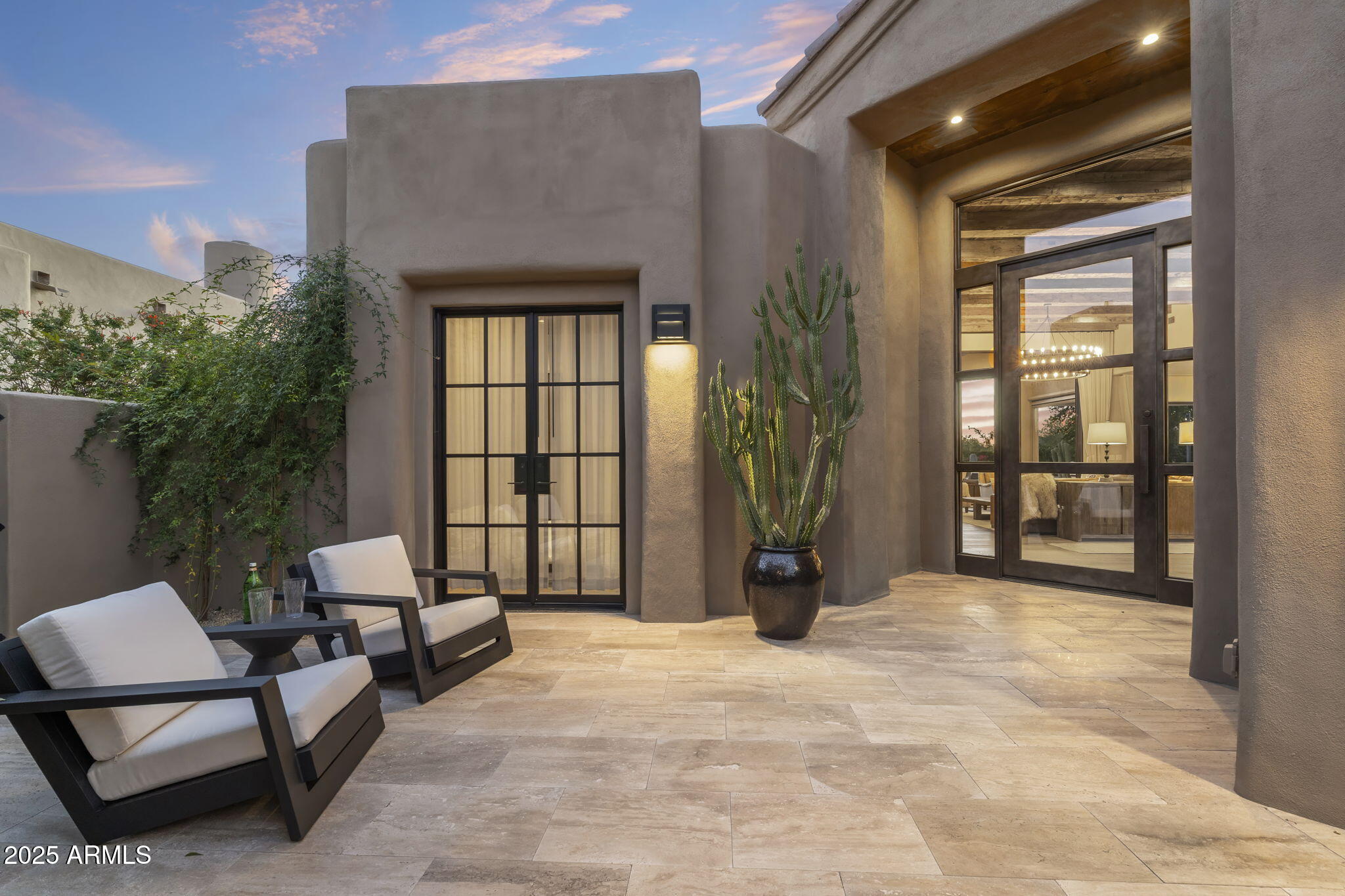 BOULDERS - Residential