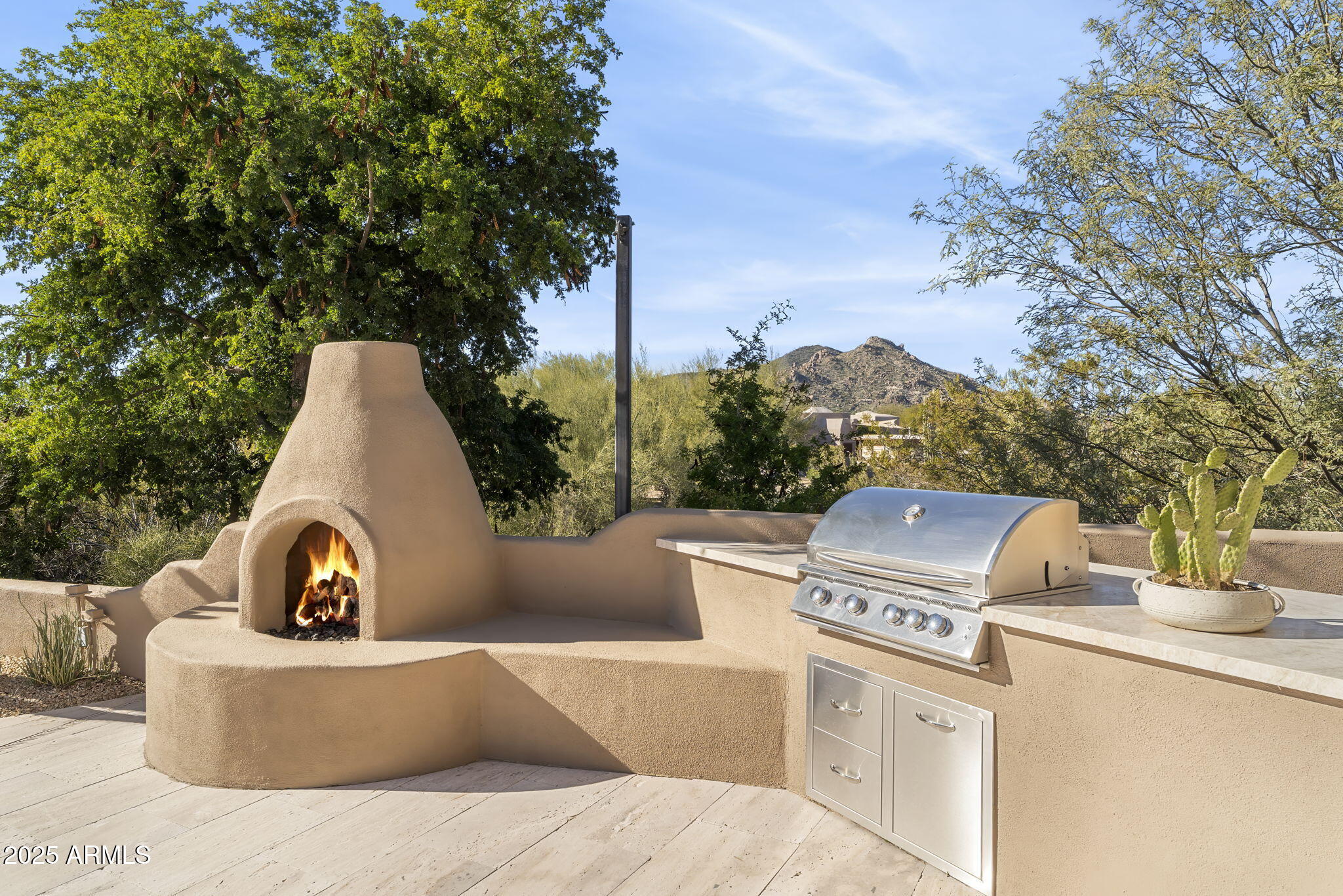 BOULDERS - Residential