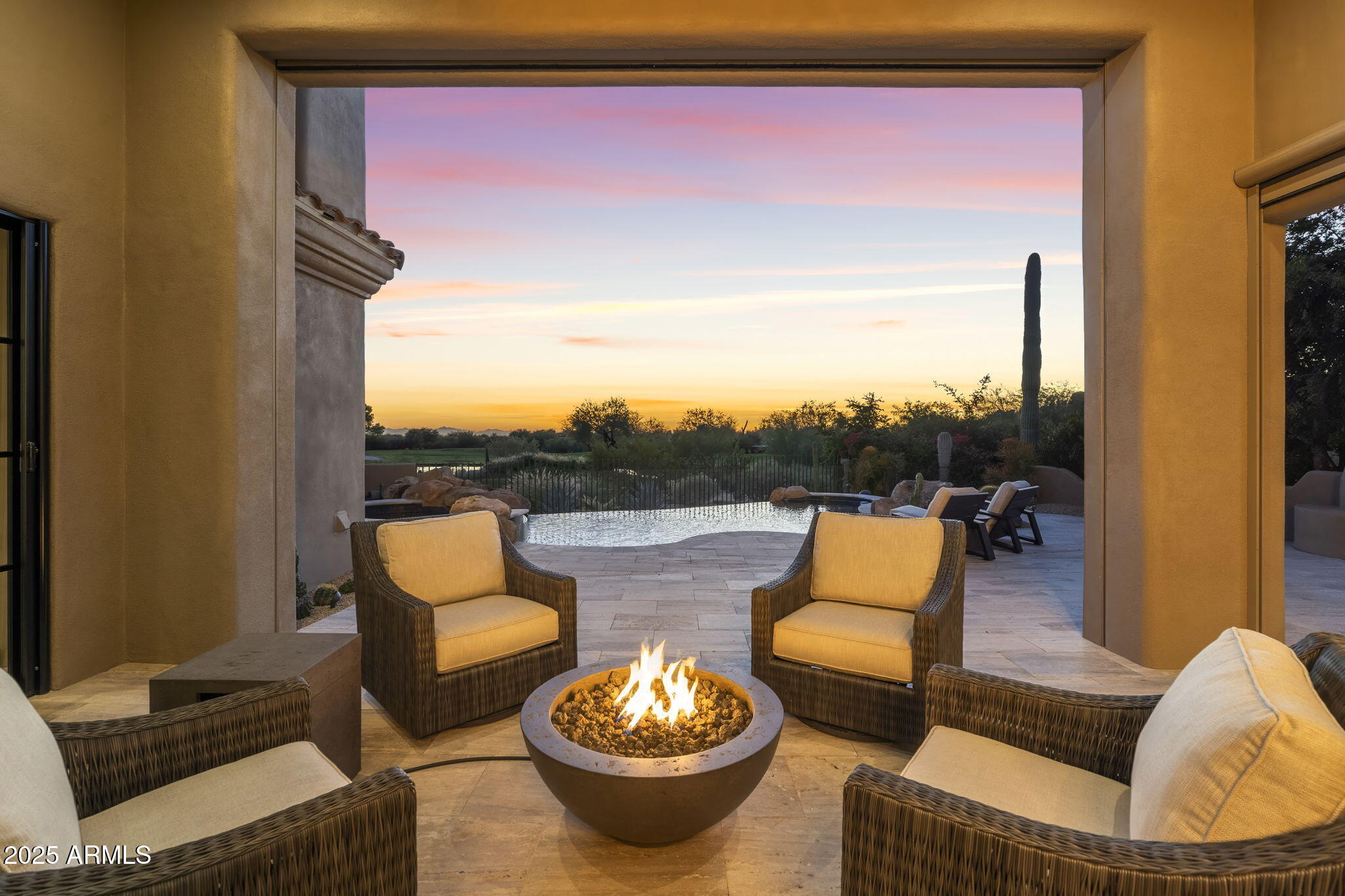 BOULDERS - Residential