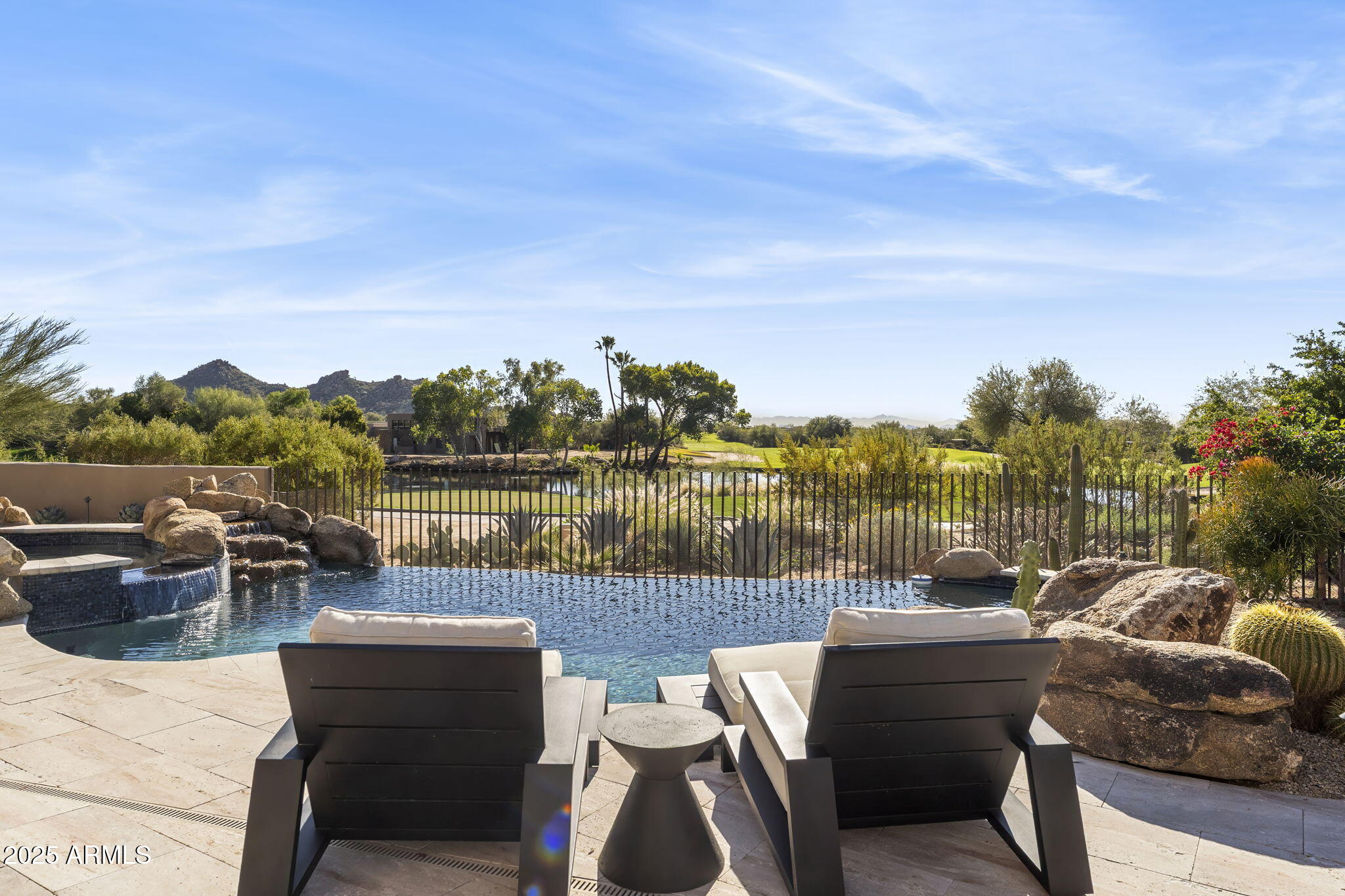 BOULDERS - Residential