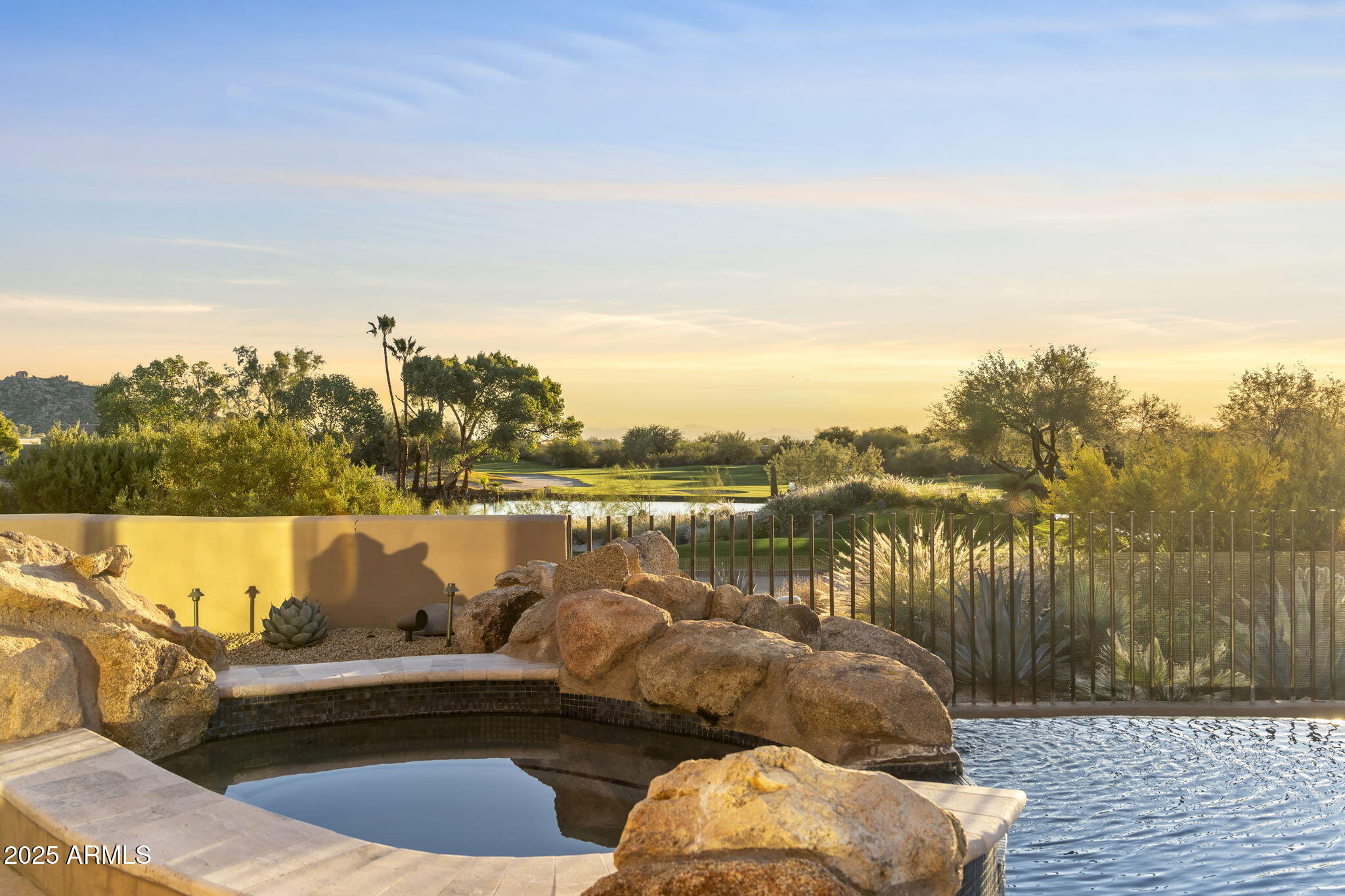 BOULDERS - Residential