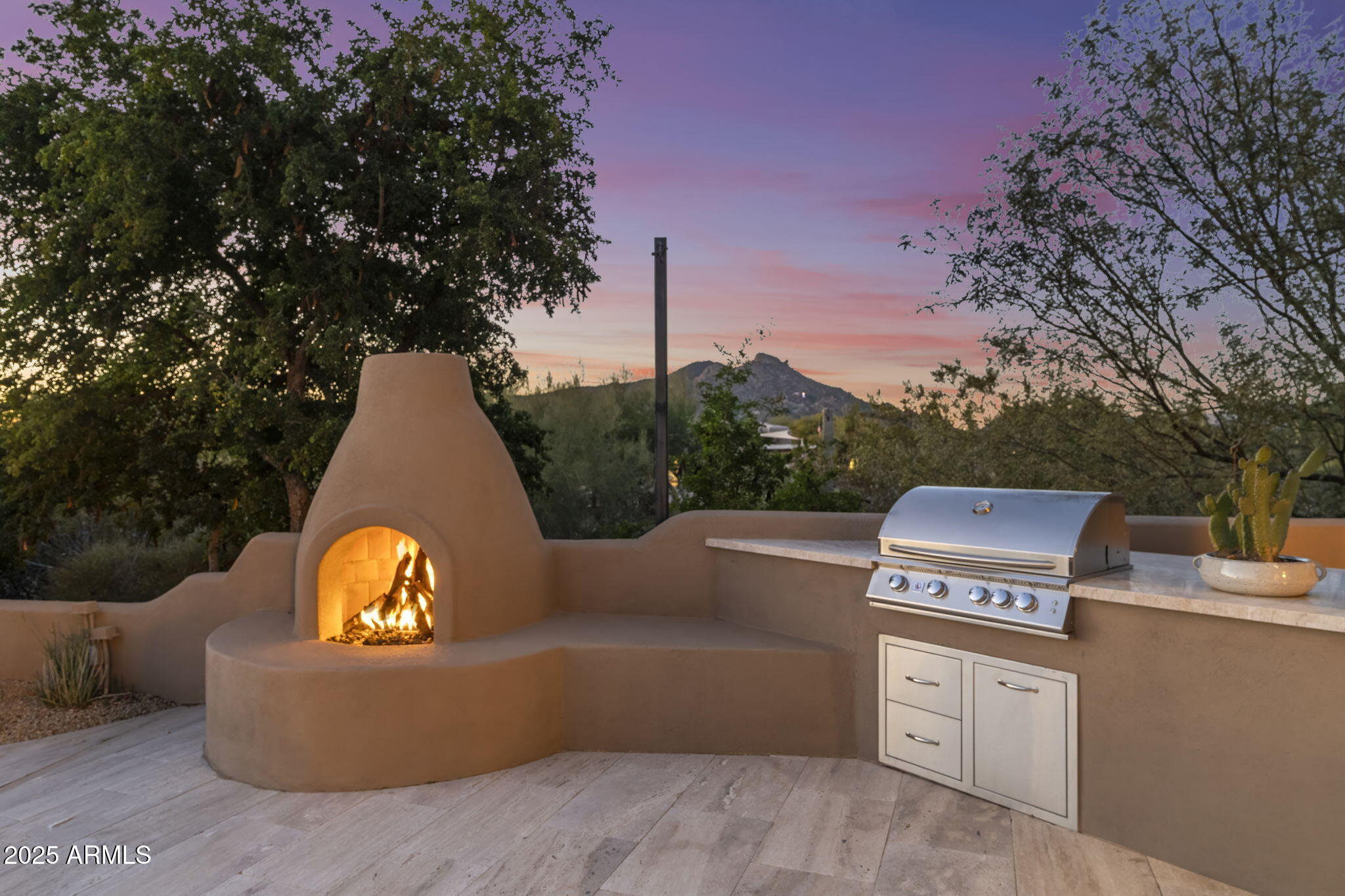 BOULDERS - Residential