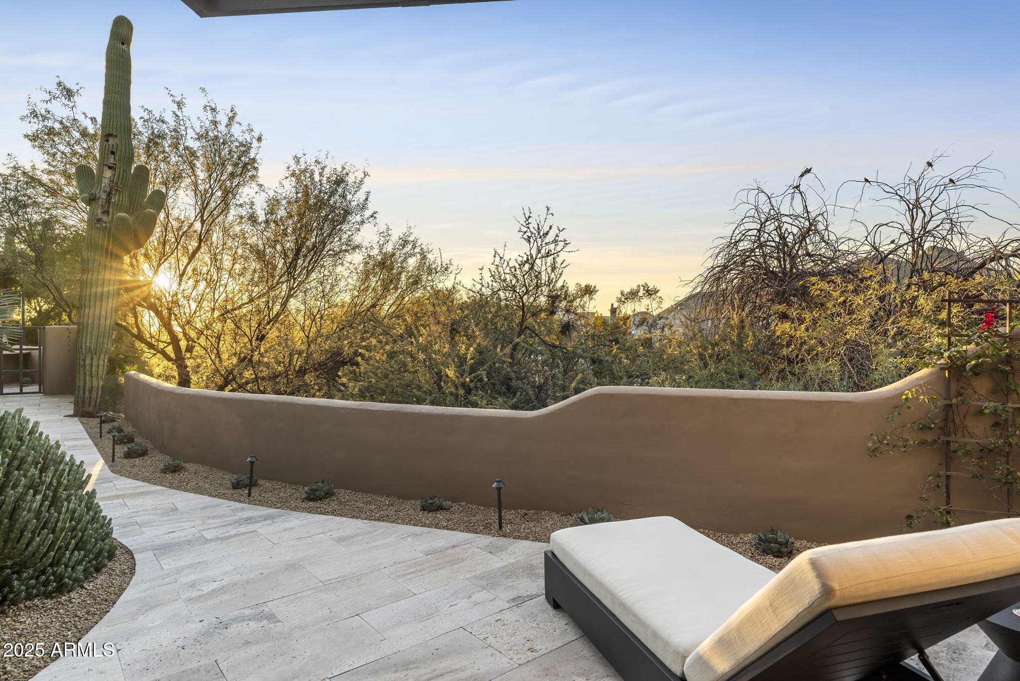 BOULDERS - Residential