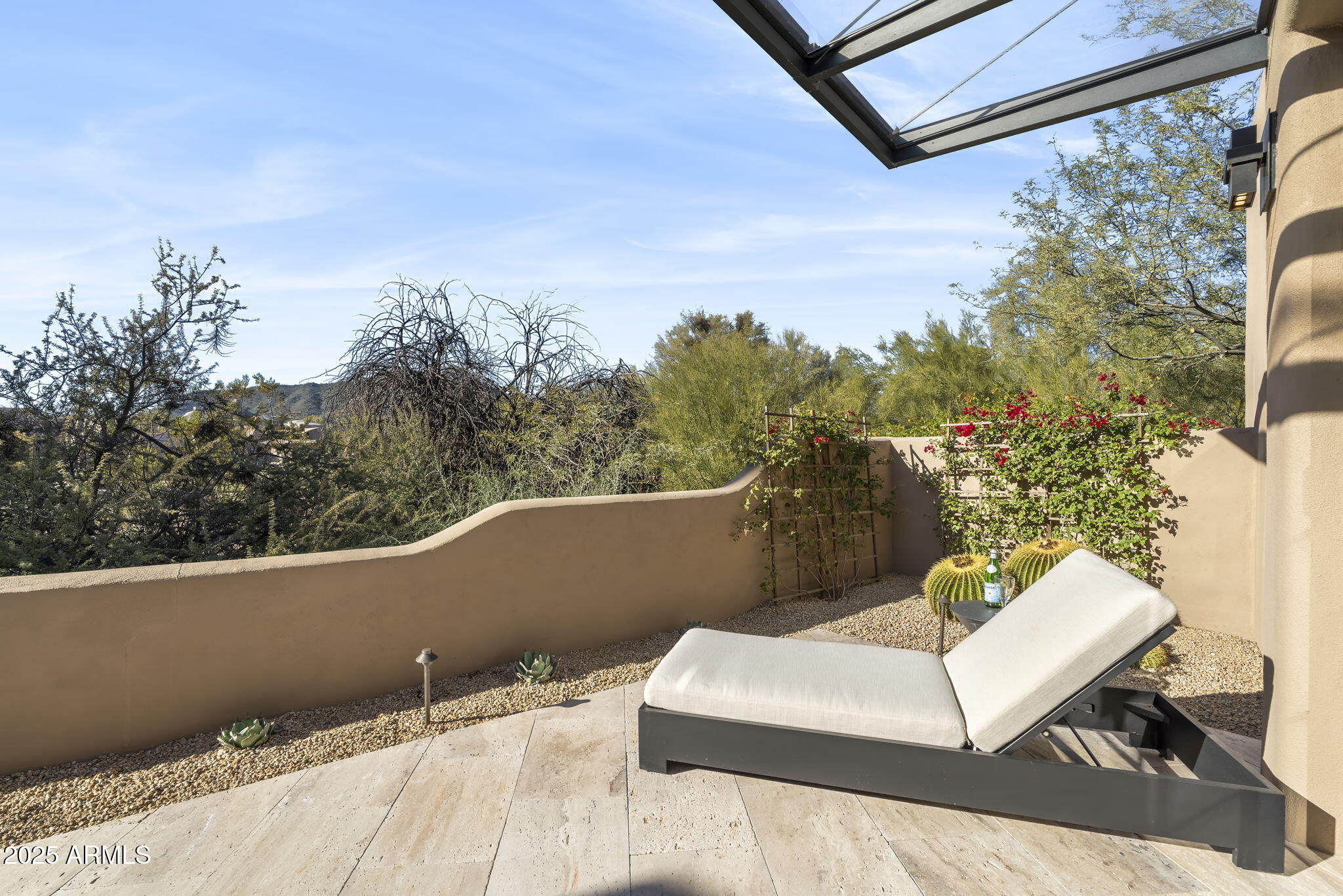 BOULDERS - Residential