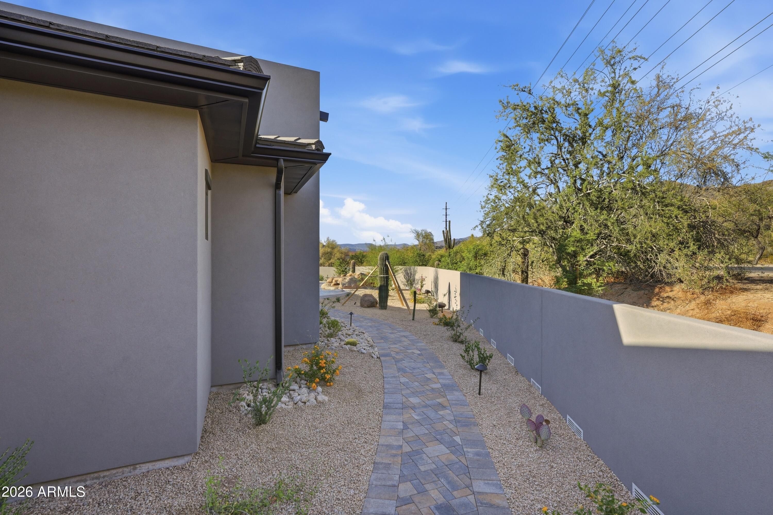 ENCLAVE AT CAREFREE LOT SPLIT - Residential