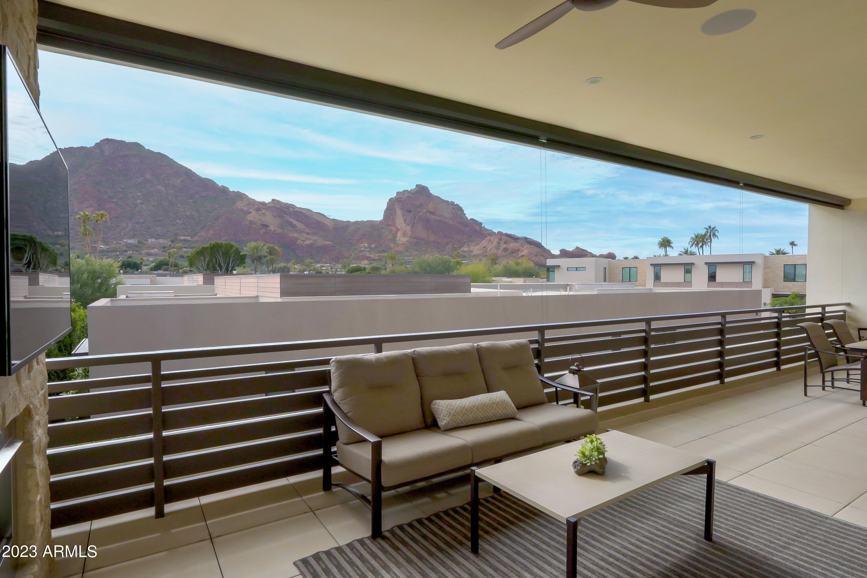 VILLAS AT MOUNTAIN SHADOWS CONDOMINIUMS 2 AMD - Residential