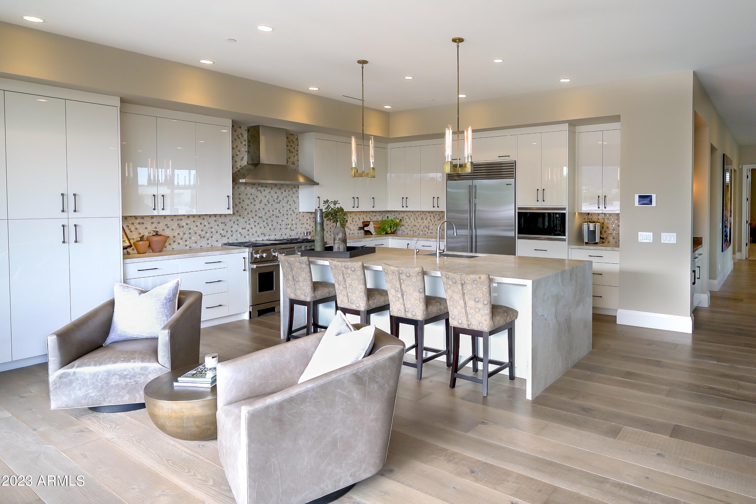 VILLAS AT MOUNTAIN SHADOWS CONDOMINIUMS 2 AMD - Residential