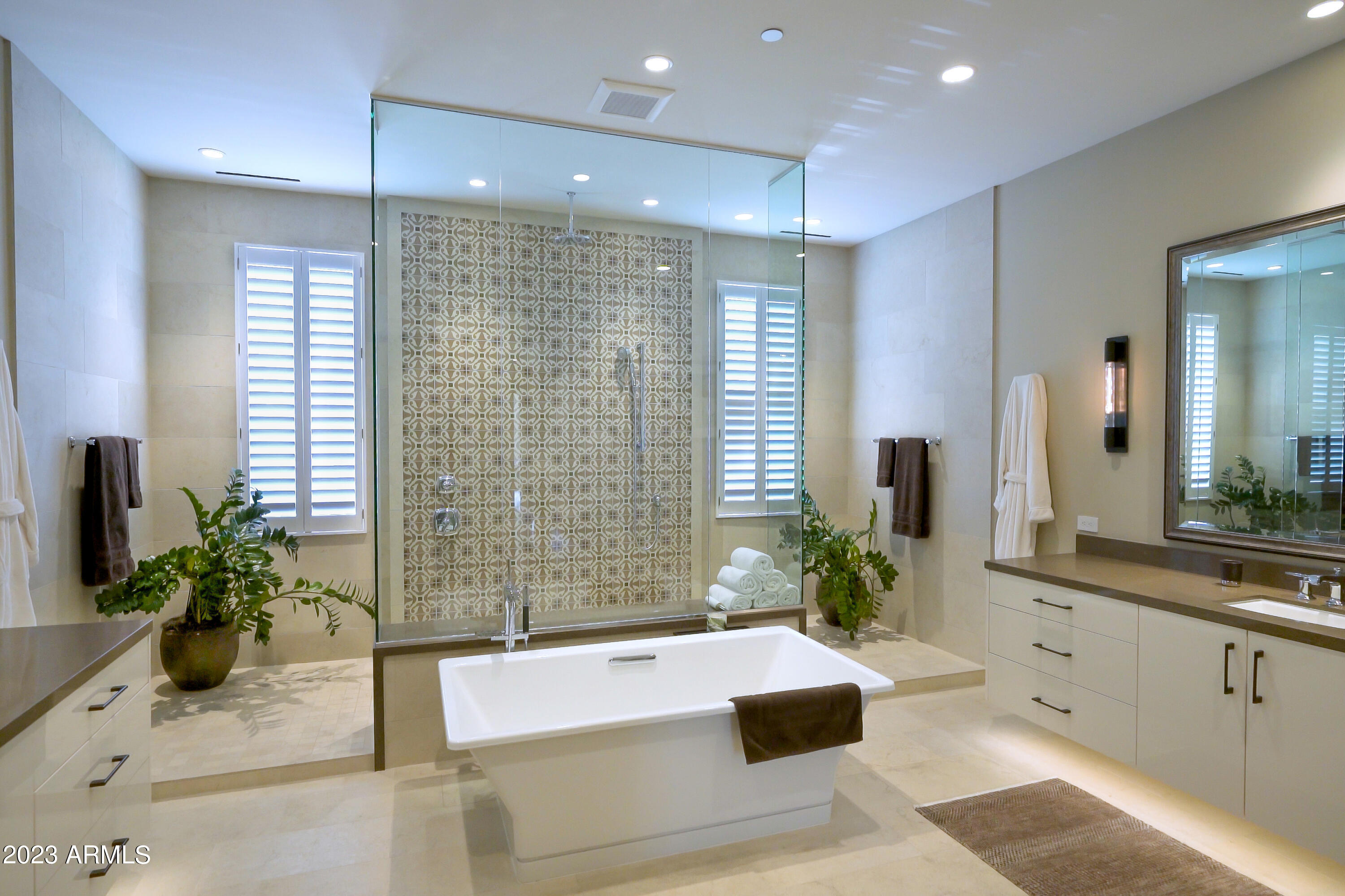 VILLAS AT MOUNTAIN SHADOWS CONDOMINIUMS 2 AMD - Residential
