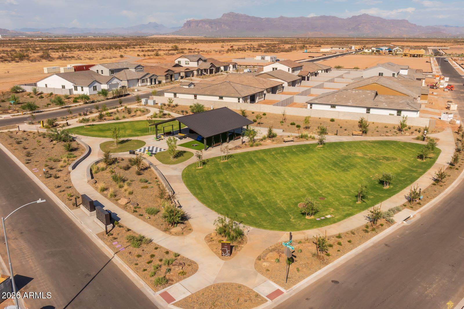 BLOSSOM ROCK PHASE 3 - Residential
