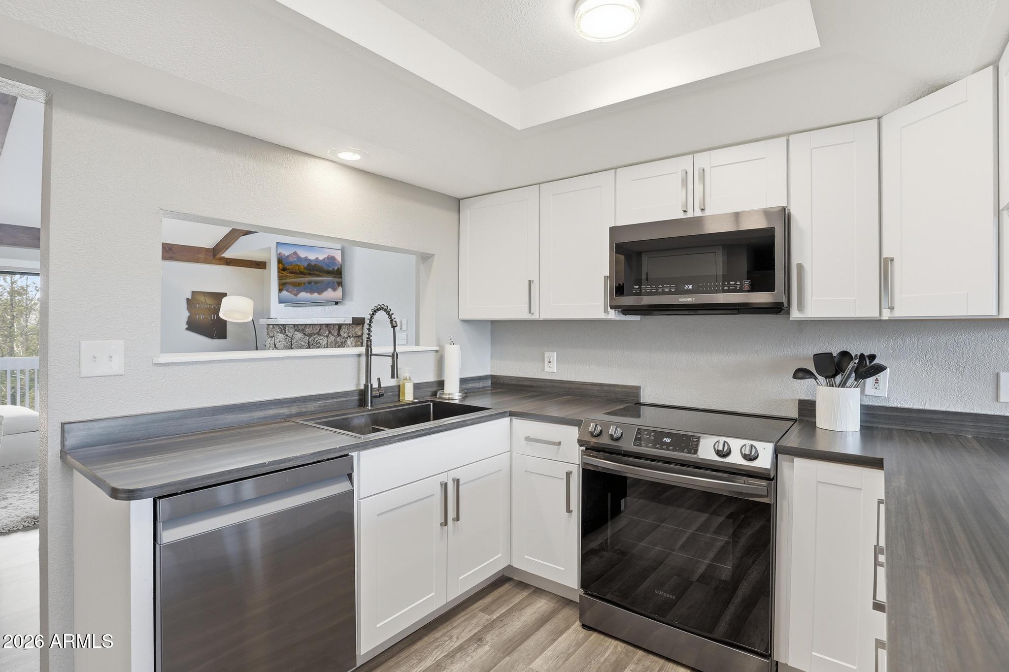 CHALET VILLAGE 4 CONDOMINIUM - Residential