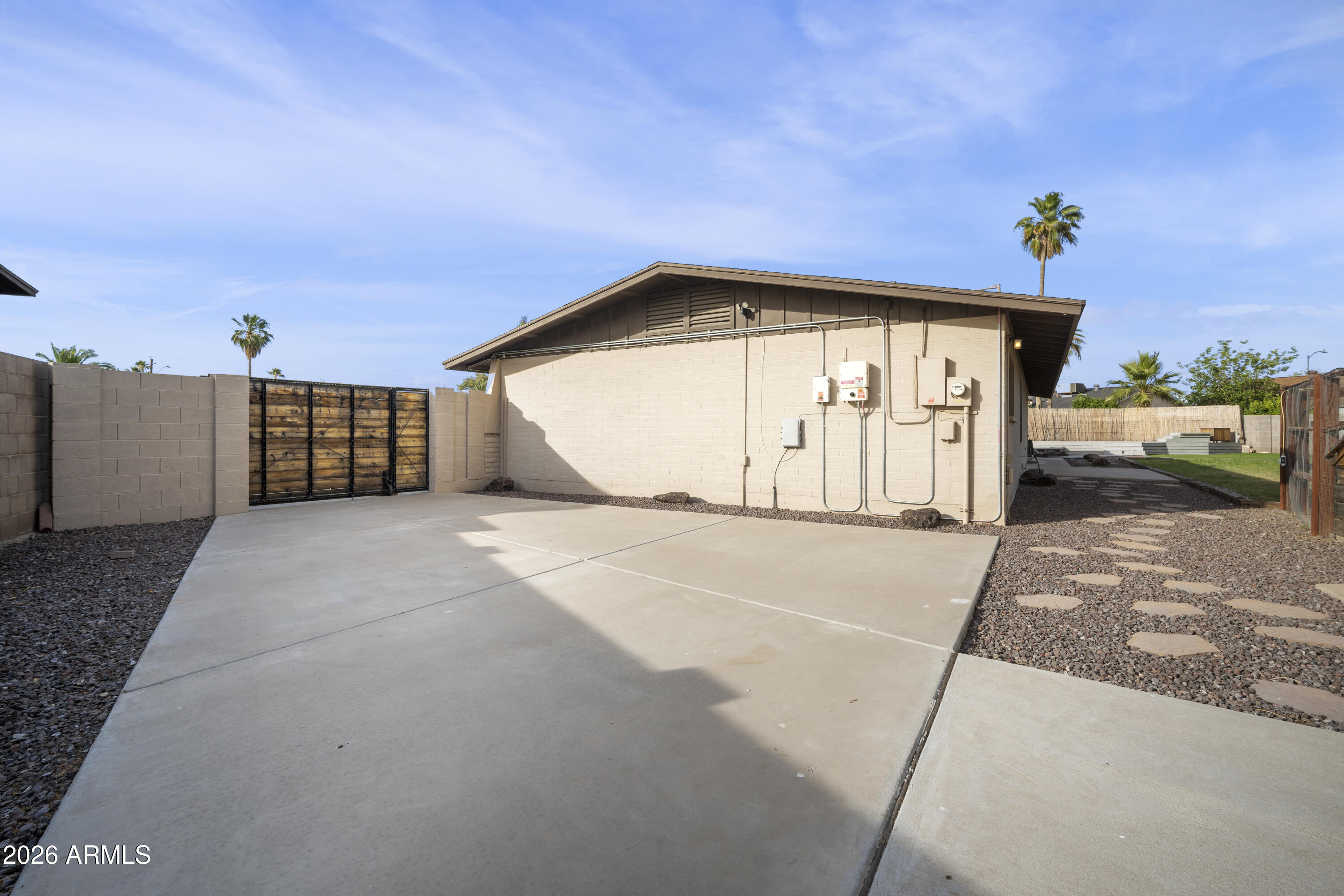 CONTINENTAL NORTH UNIT 7 - Residential