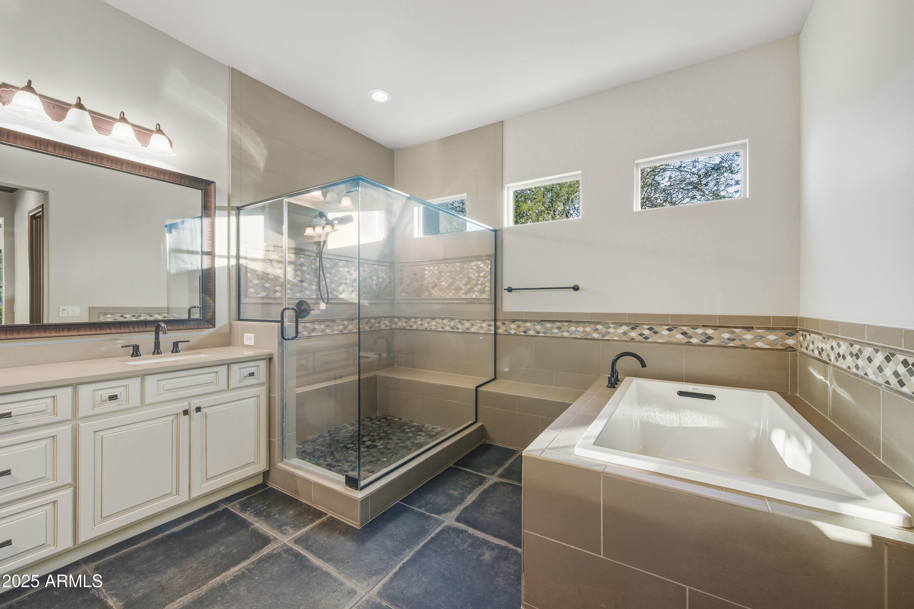 TEGAVAH UNIT 2.1 REPLAT OF VISTA VERDE UNIT 1 TR - Residential