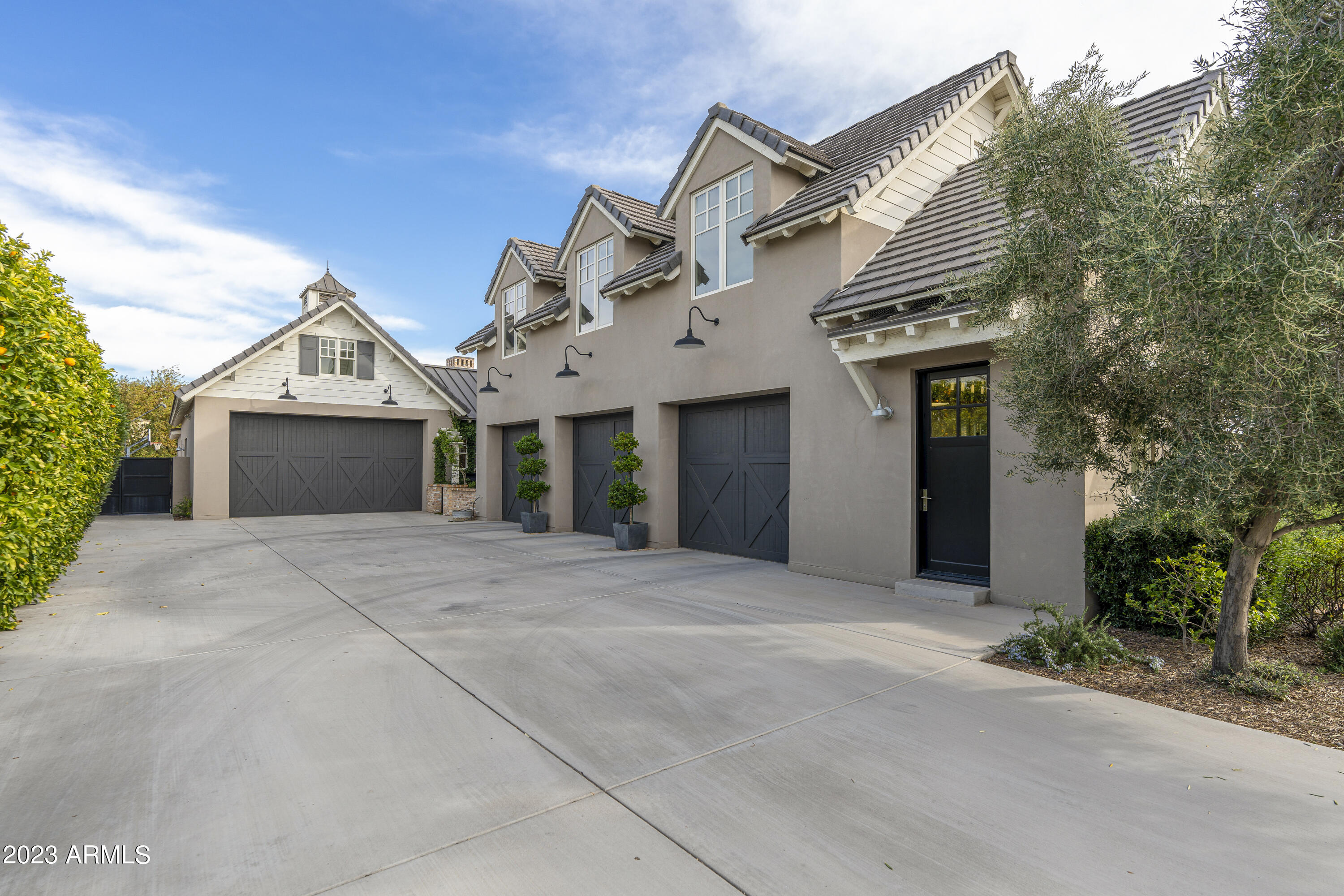 COBBLESTONE AT THE GROVES AMD - Residential