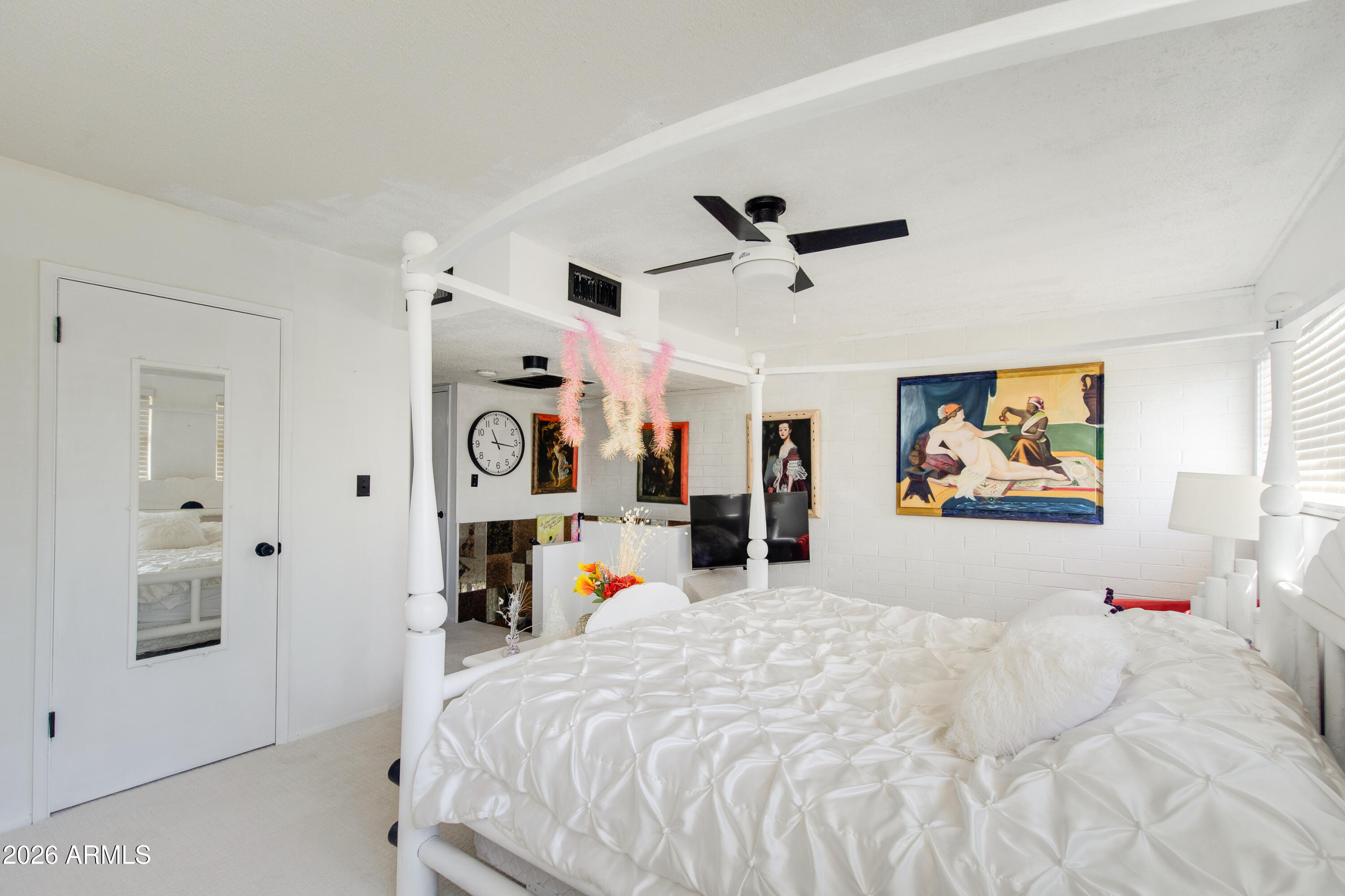 SCOTTSDALE EAST - Residential