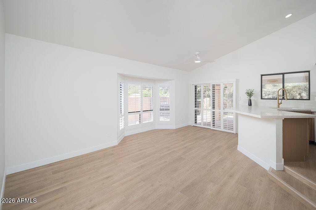 Pointe Tapatio - Residential