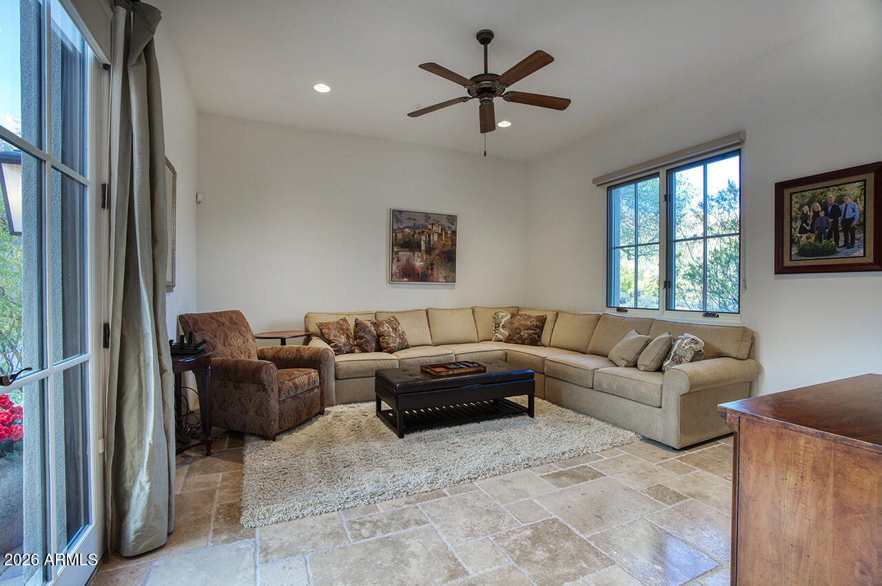 DC RANCH - Residential