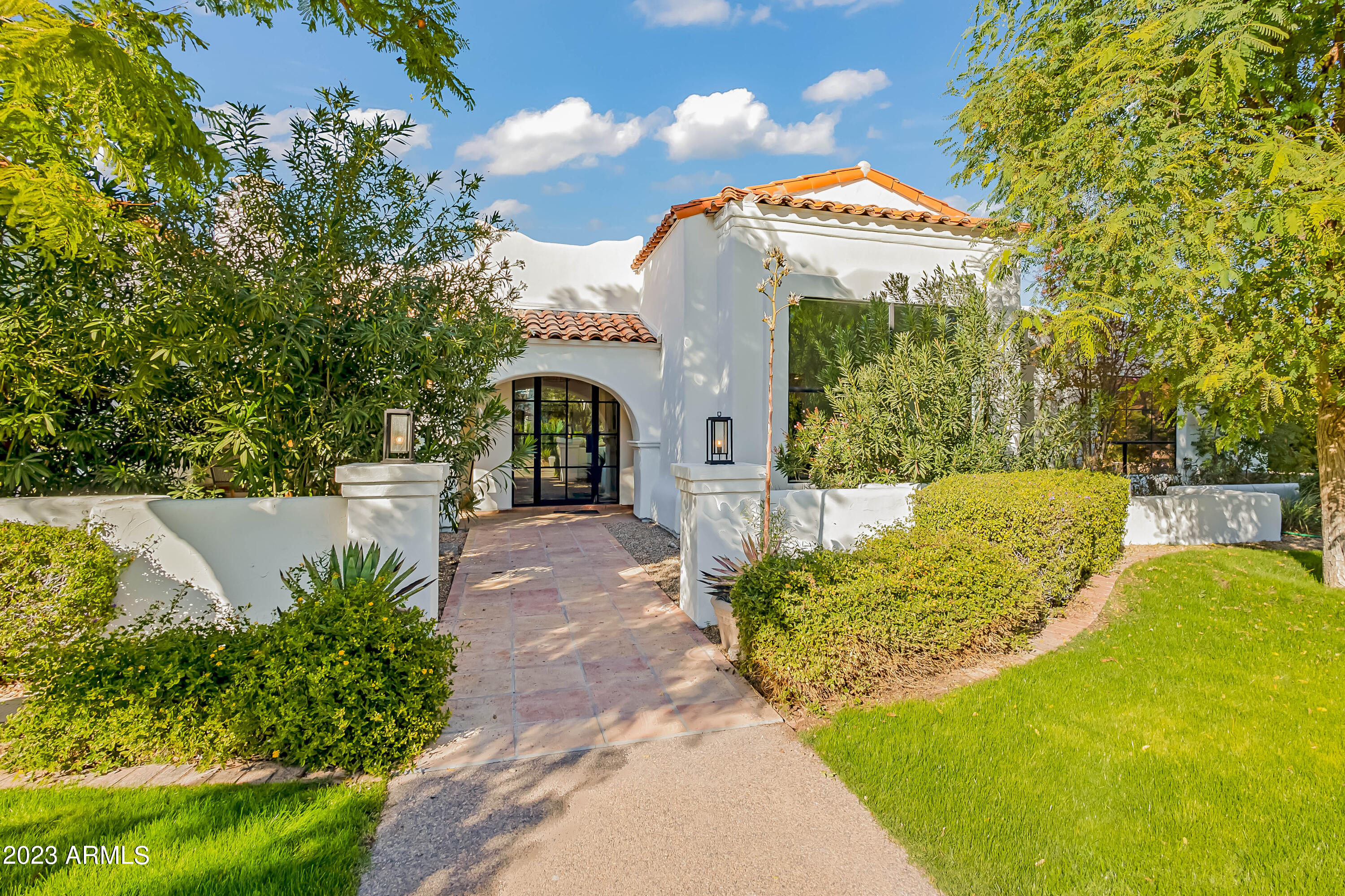TIERRA DEL PARAISO - Residential
