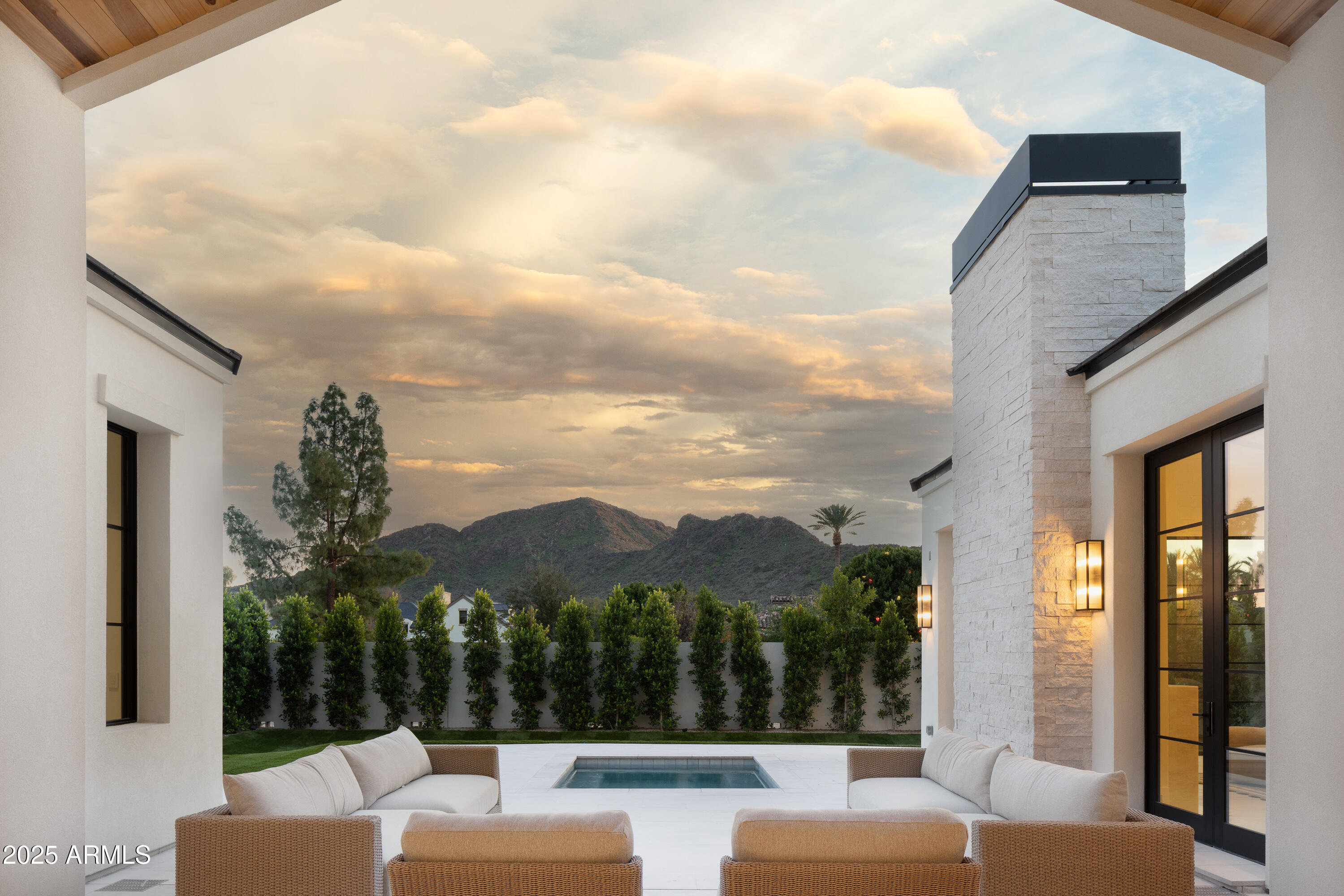 VIA LOS RANCHOS - Residential