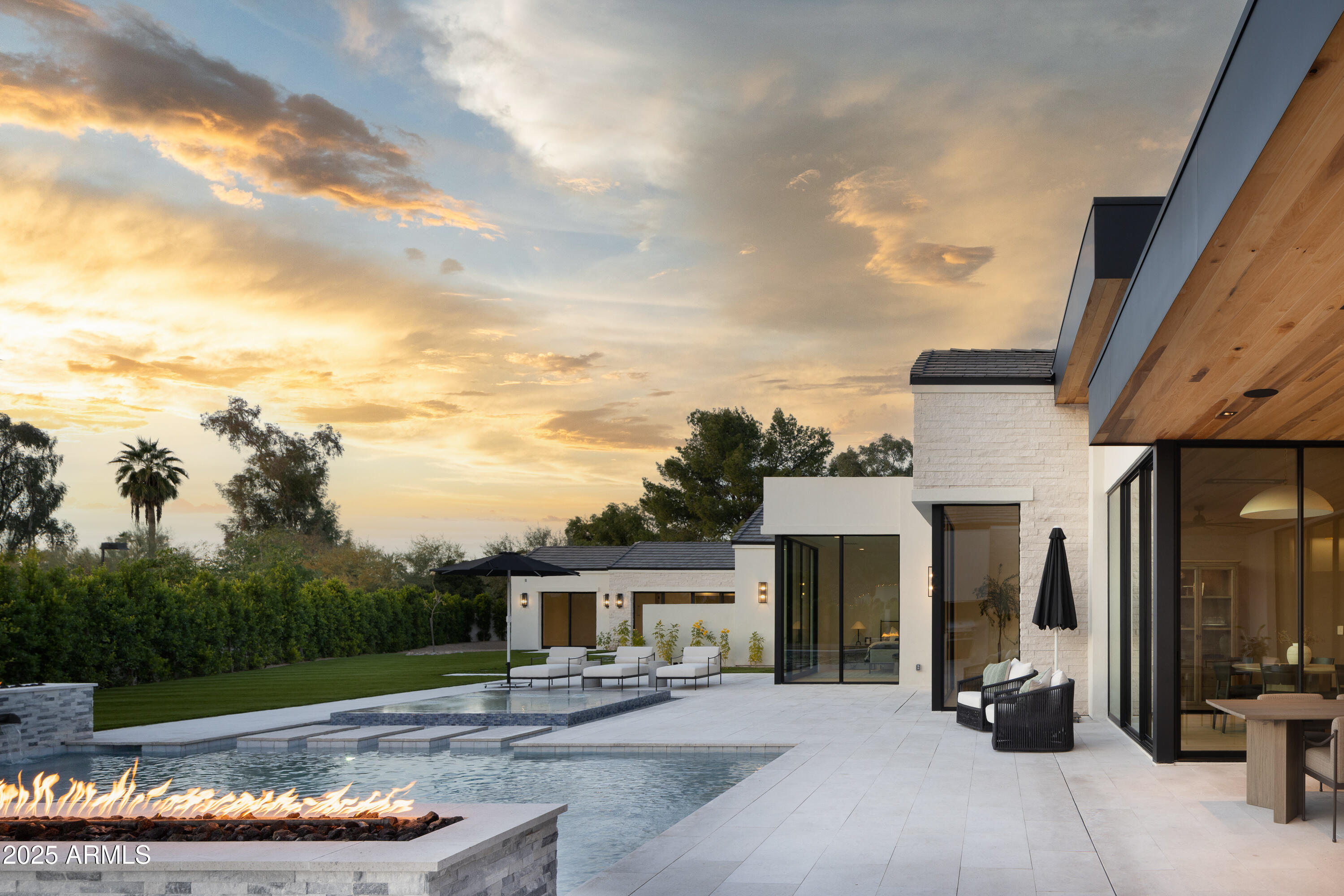 VIA LOS RANCHOS - Residential