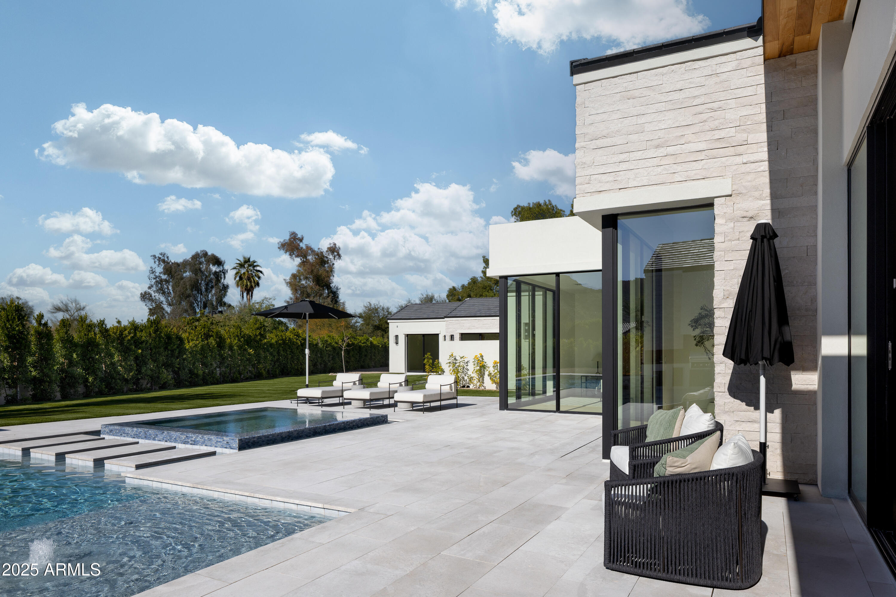 VIA LOS RANCHOS - Residential