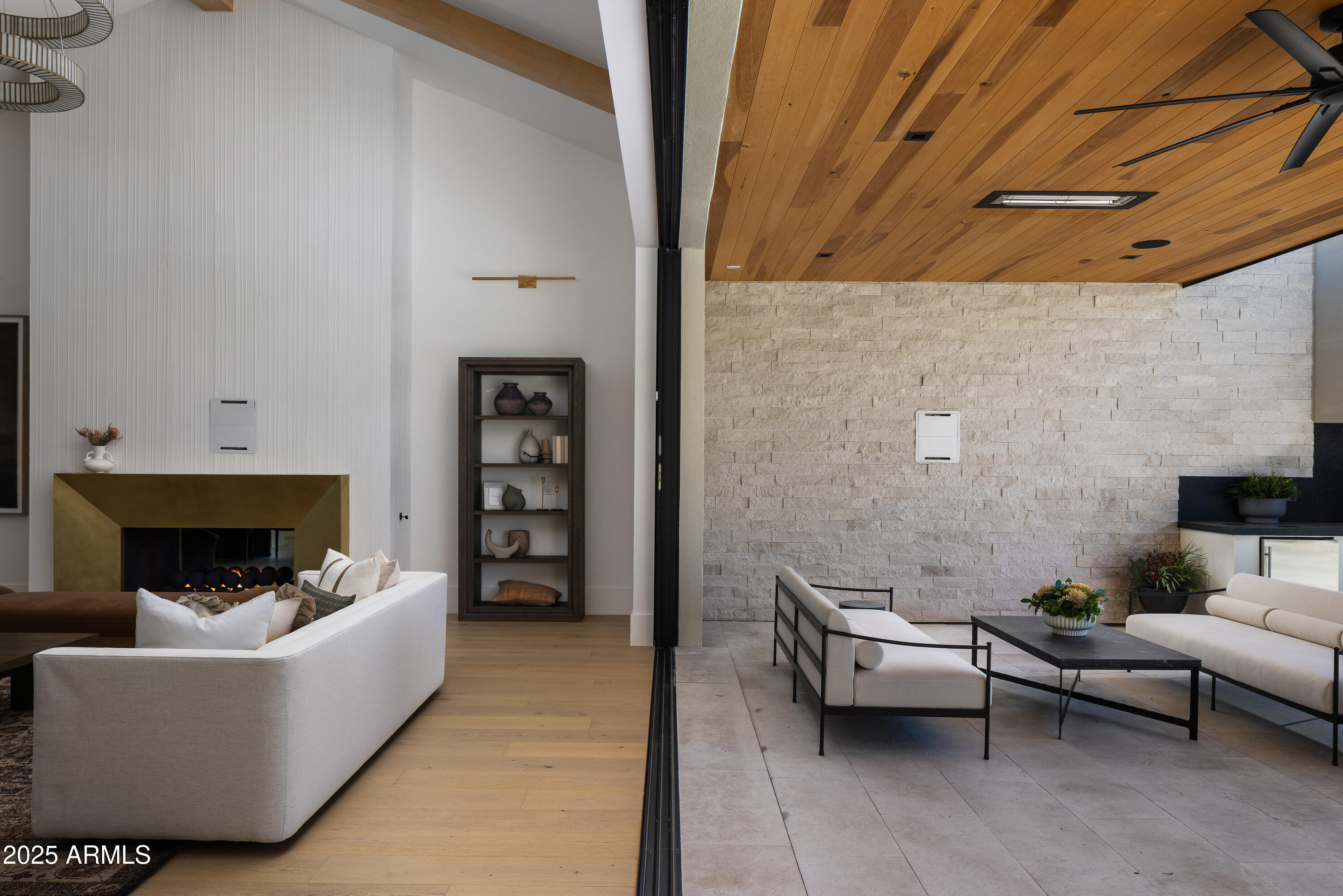 VIA LOS RANCHOS - Residential