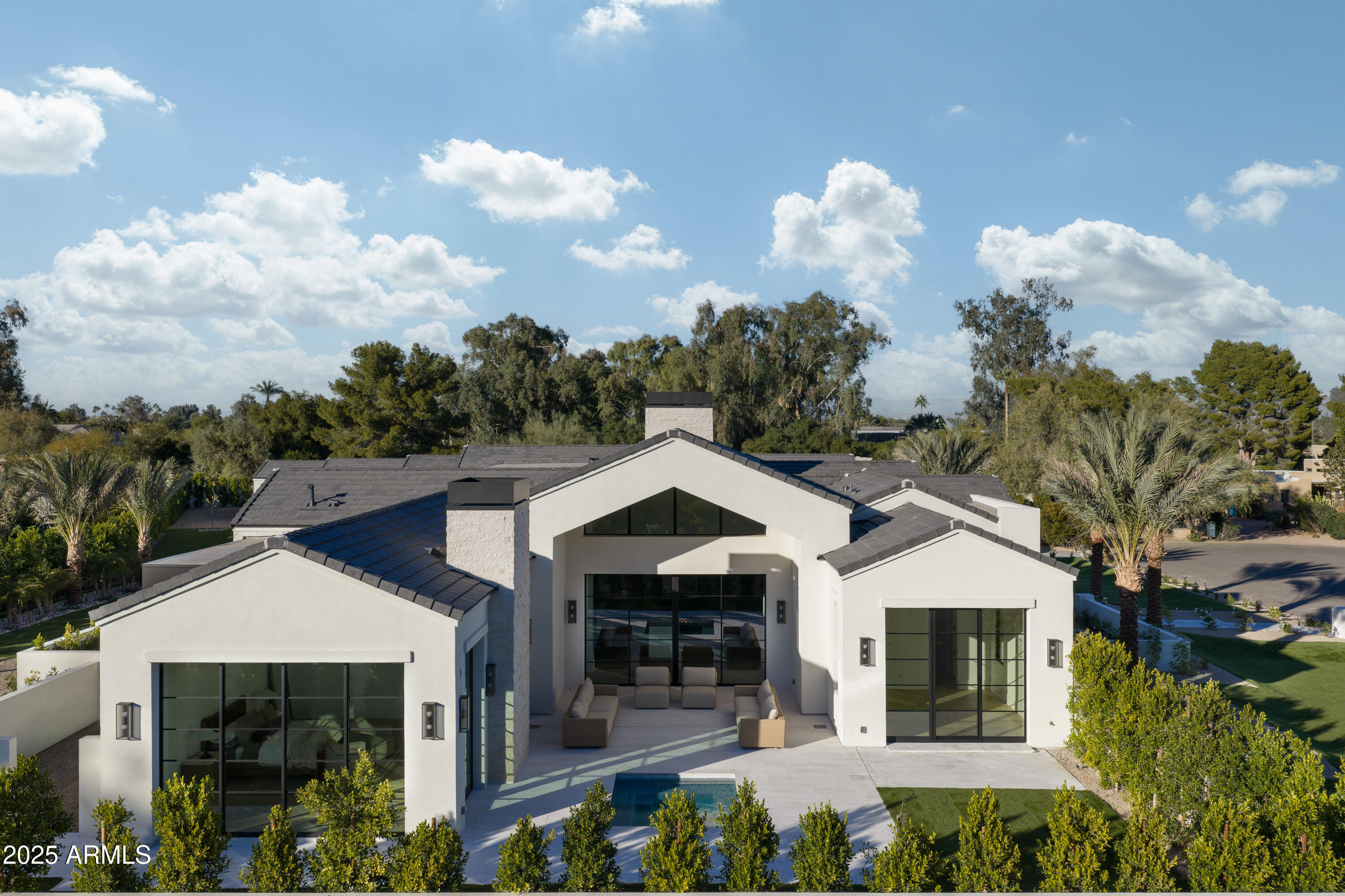 VIA LOS RANCHOS - Residential