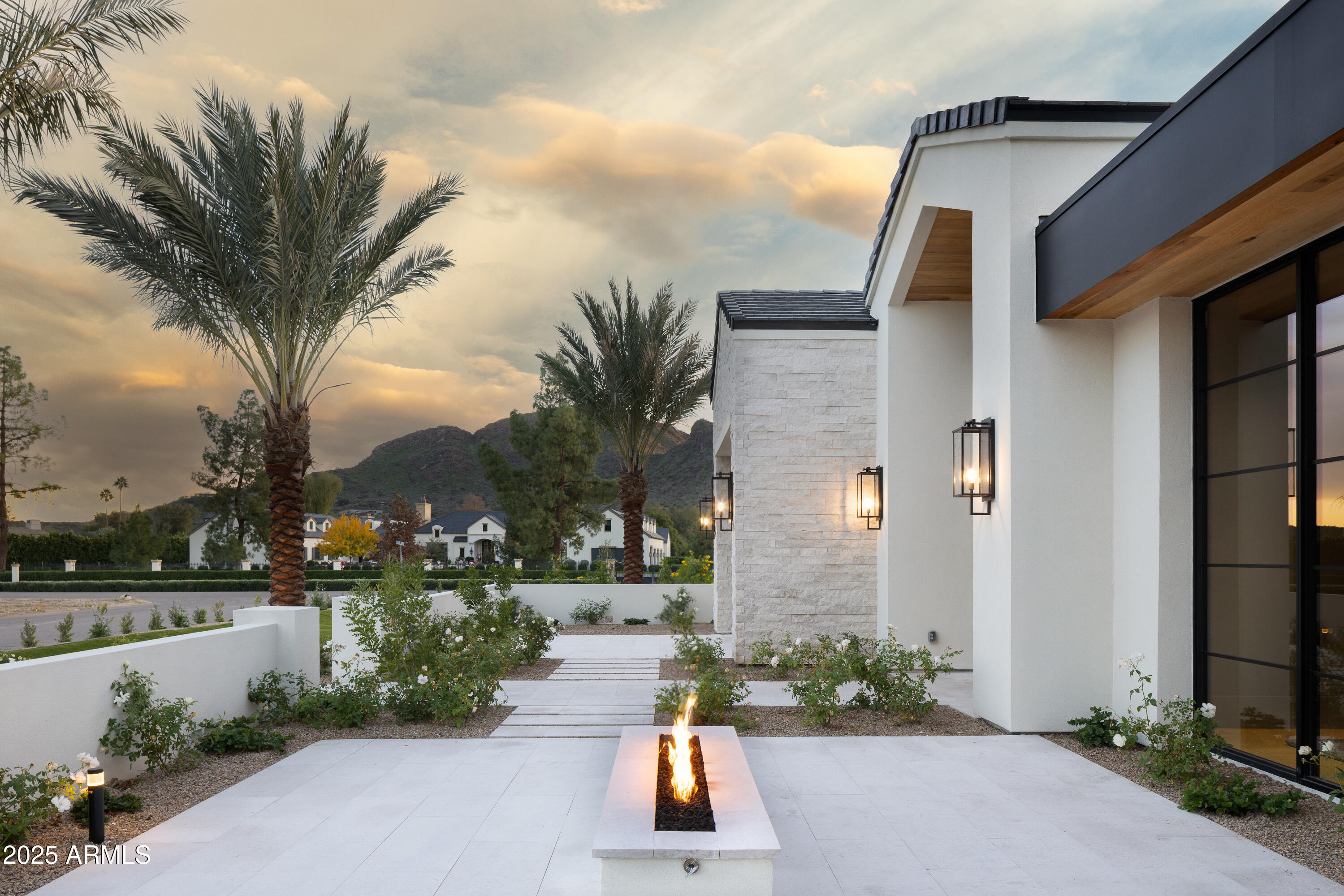 VIA LOS RANCHOS - Residential